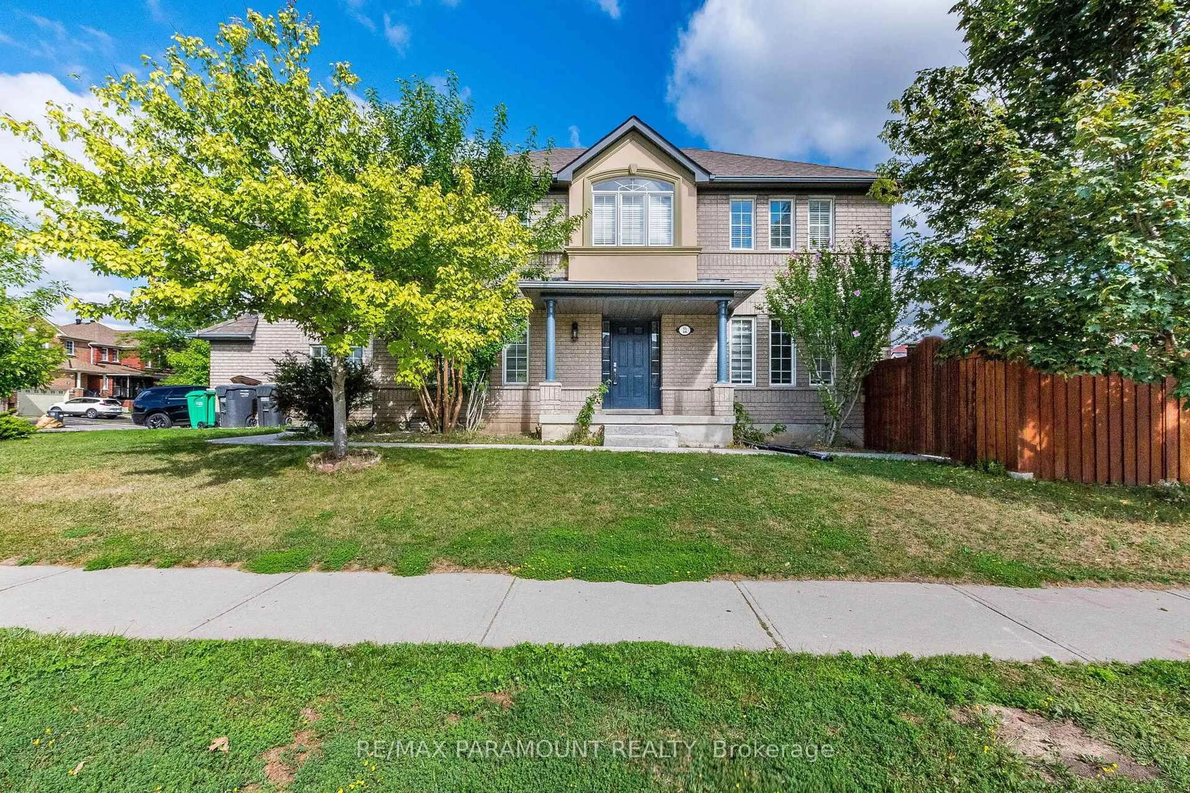 A pic from outside/outdoor area/front of a property/back of a property/a pic from drone, street for 22 Checkerberry Cres, Brampton Ontario L6R 2S6