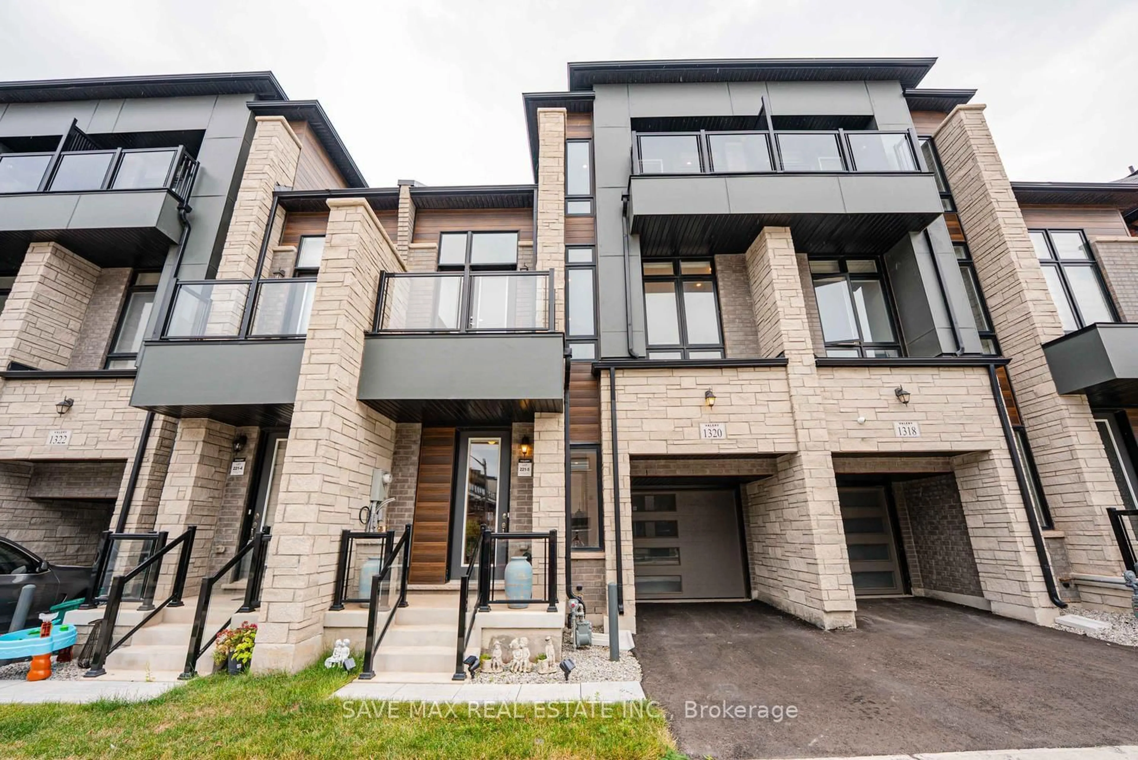Home with brick exterior material, street for 1320 Anthonia Tr, Oakville Ontario L6H 7Z2