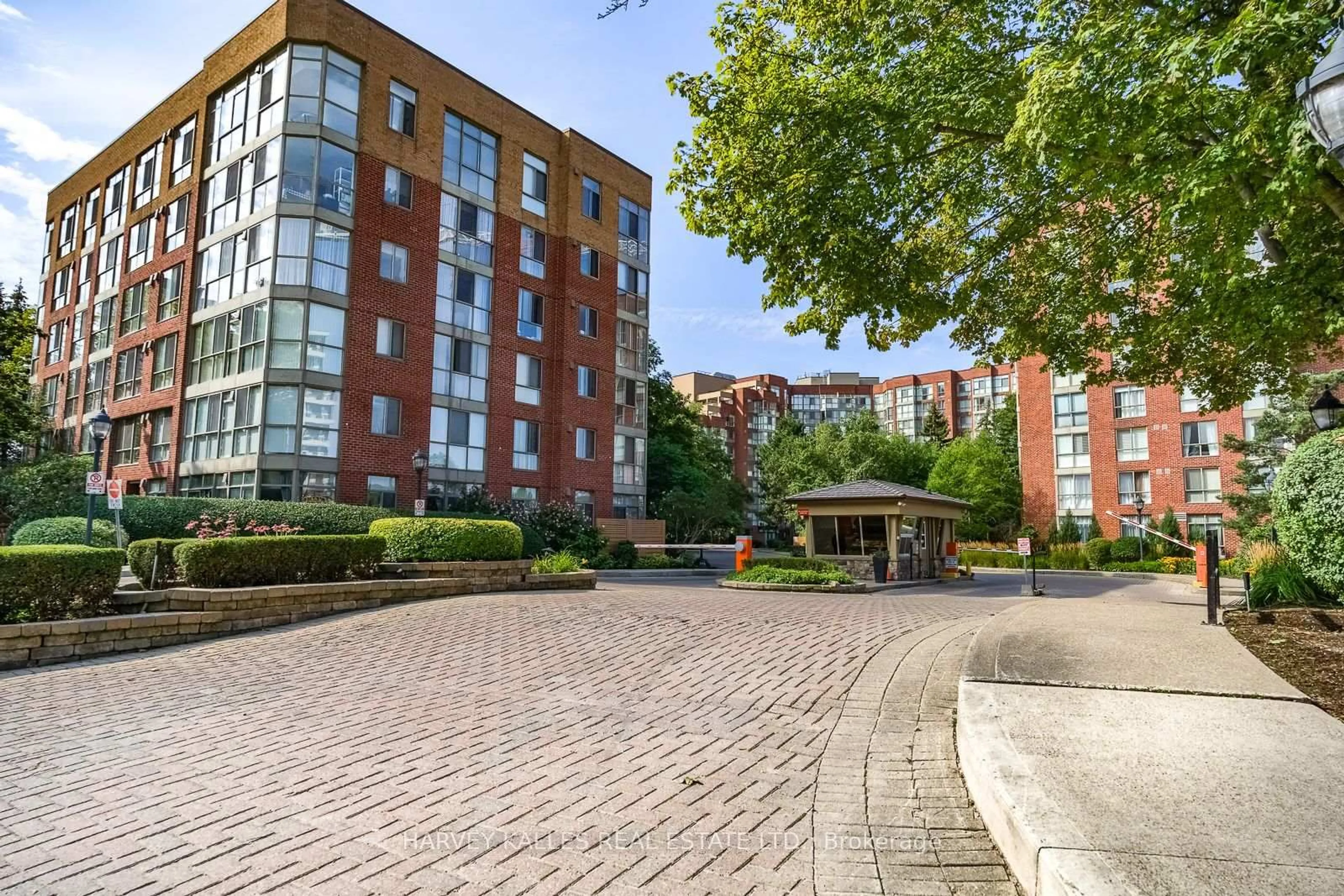 Patio, street for 20 Southport St #521, Toronto Ontario M6S 4Y8