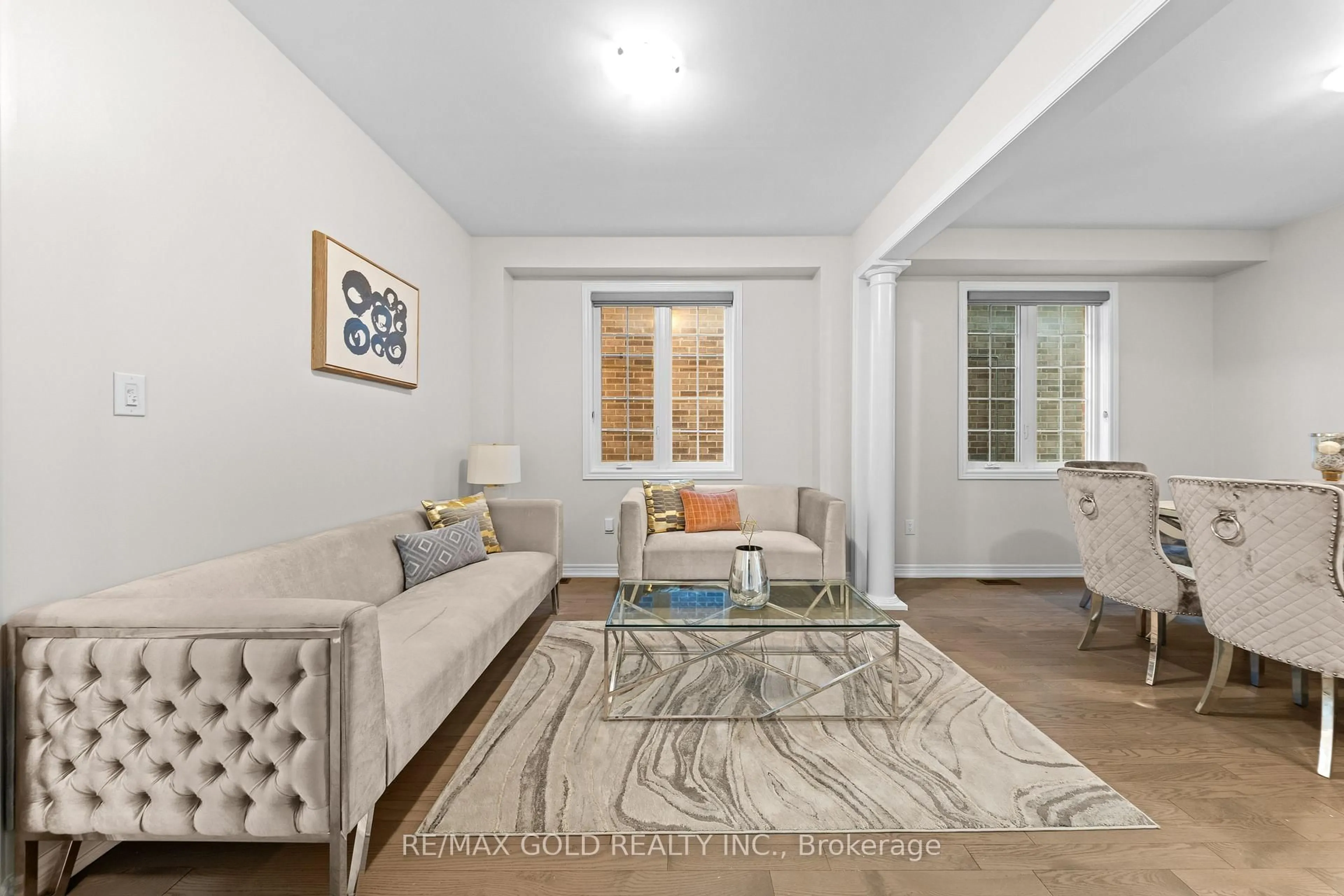Living room with furniture, unknown for 26 Unwind Cres, Brampton Ontario L6X 5J6