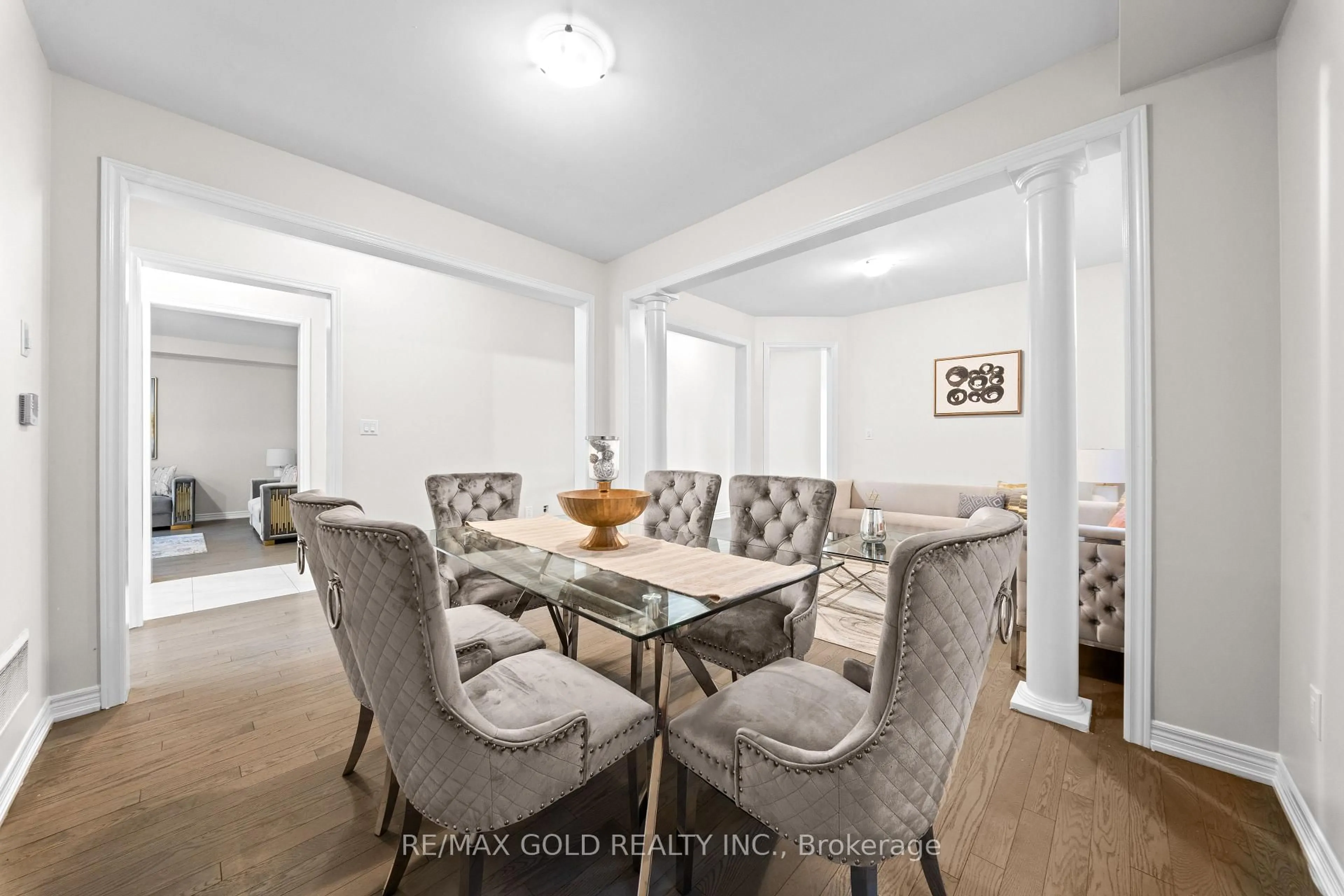 Dining room, wood/laminate floor for 26 Unwind Cres, Brampton Ontario L6X 5J6