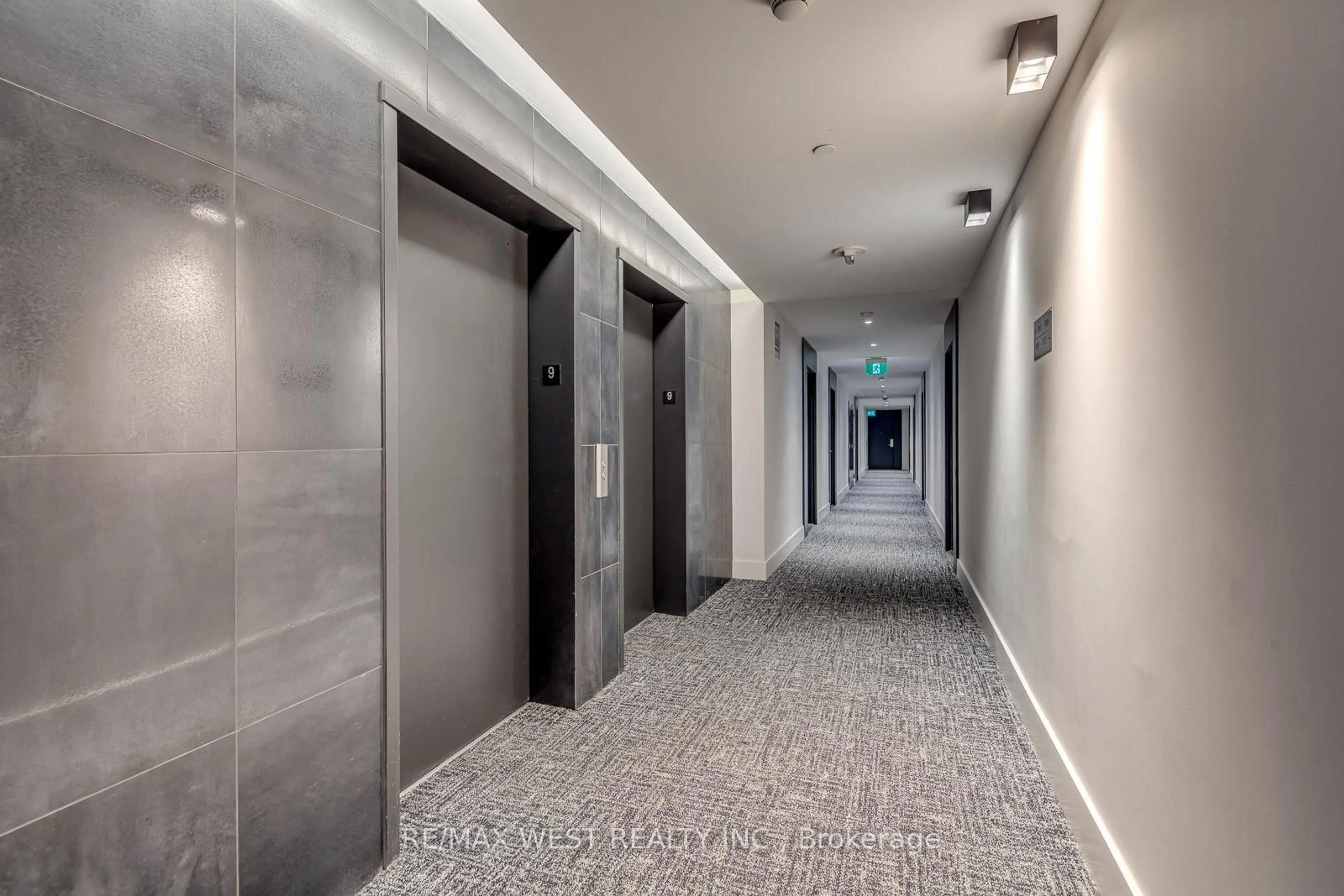 Indoor foyer for 1808 St. Clair Ave #910, Toronto Ontario M6N 0C1