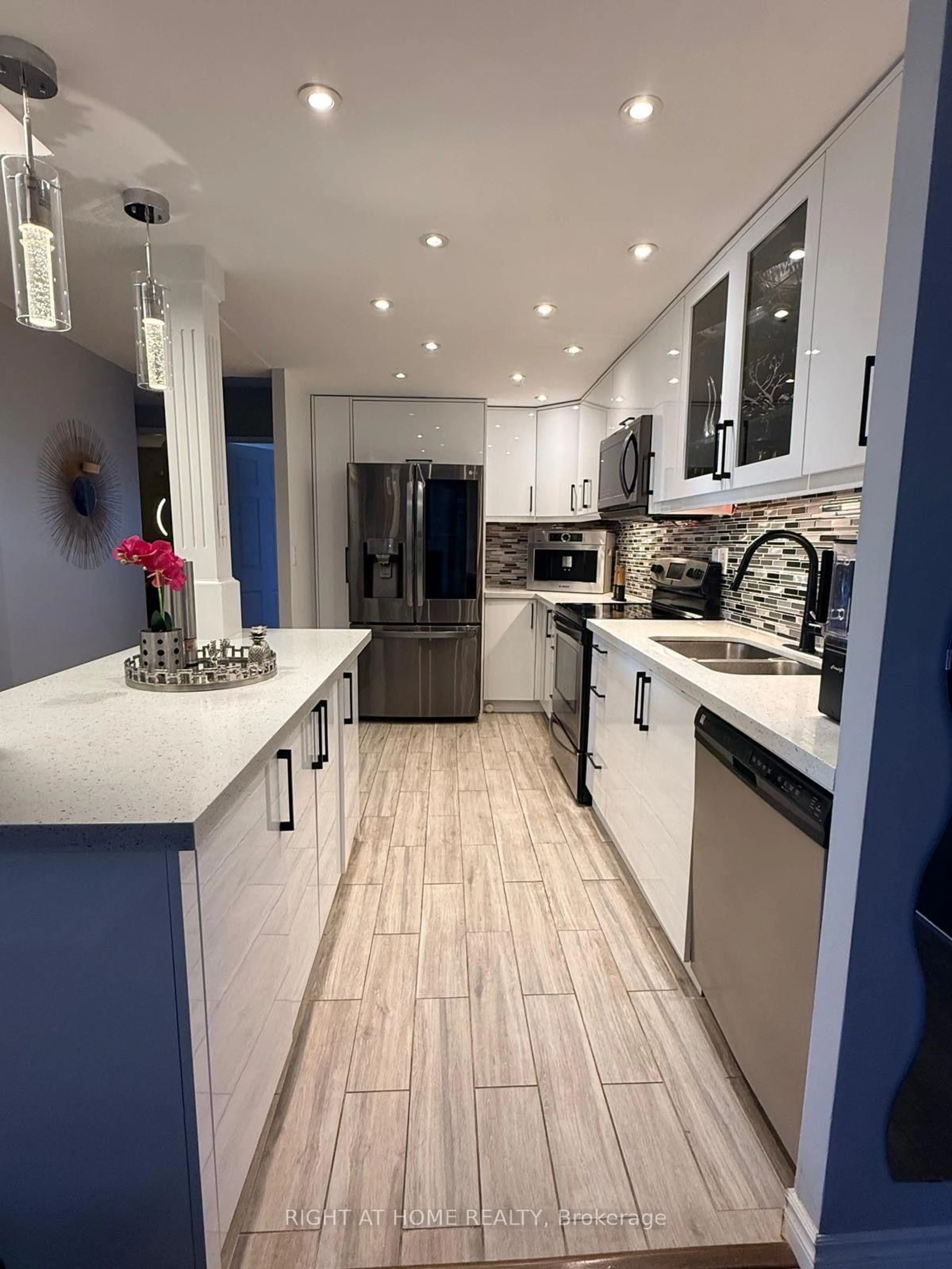 Contemporary kitchen, ceramic/tile floor for 820 Burnhamthorpe Rd #1102, Toronto Ontario M9C 4W2