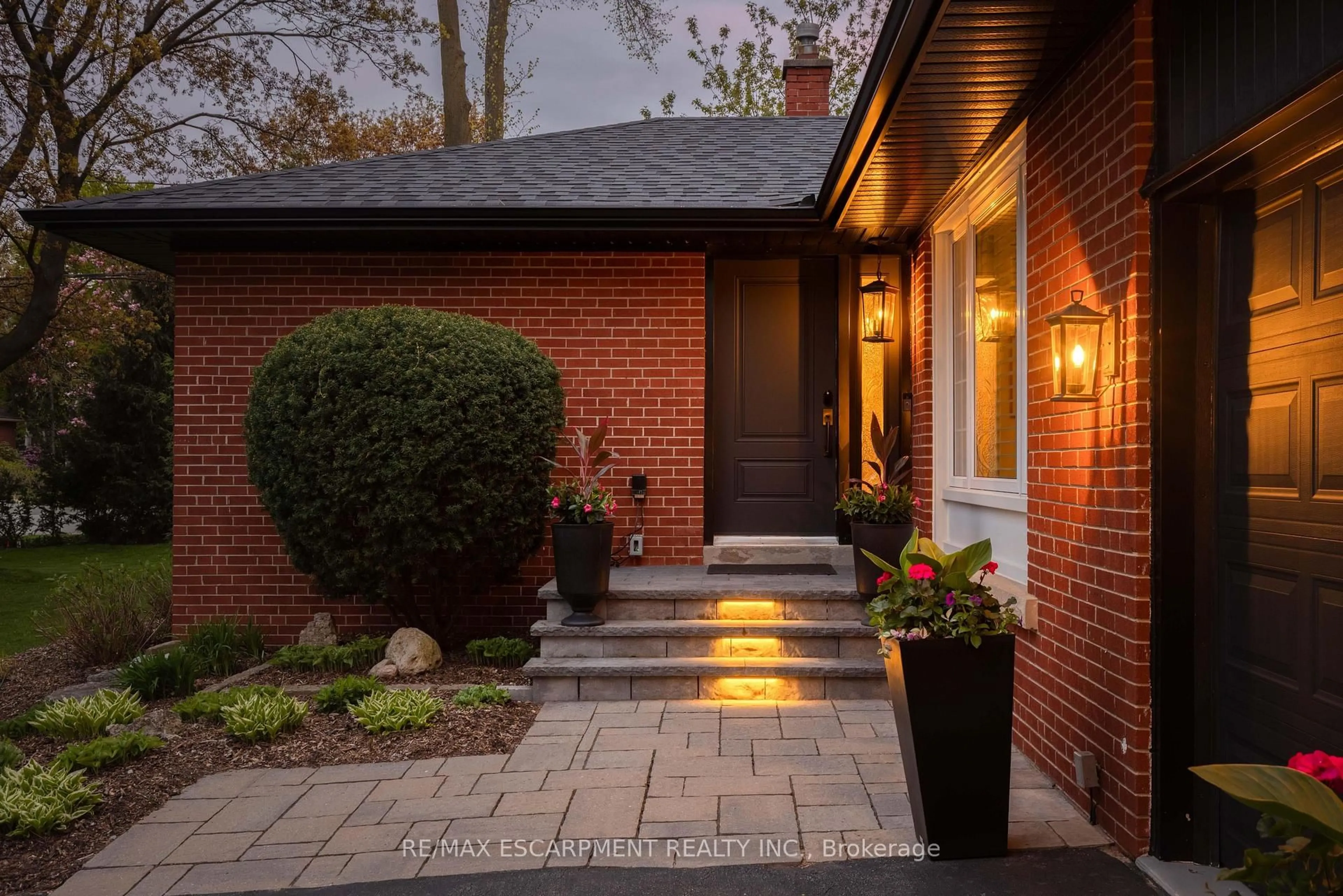 Home with brick exterior material, street for 1491 Trenton Rd, Oakville Ontario L6L 1K9