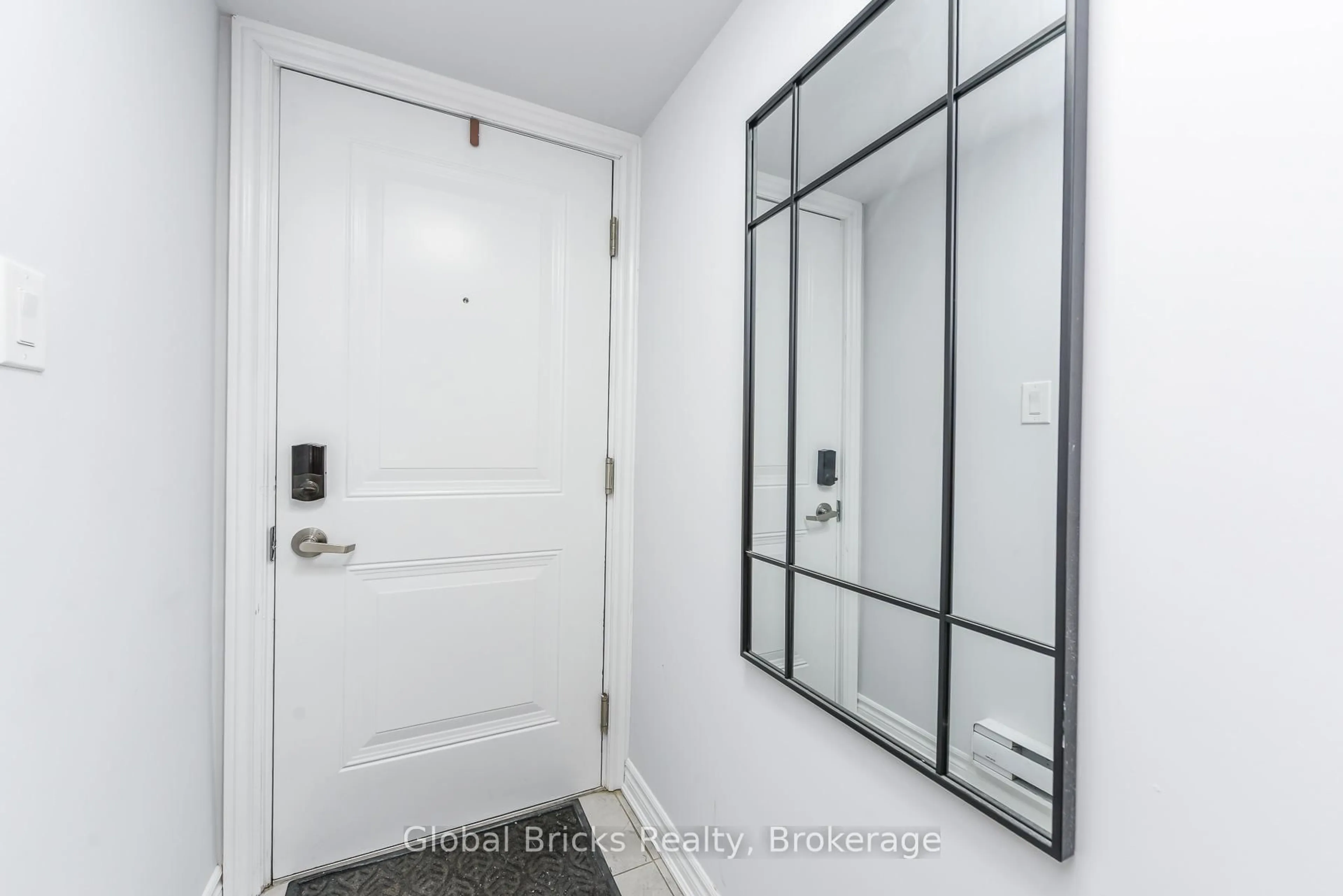 Indoor entryway for 200 Veterans Dr #157, Brampton Ontario L7A 5K7