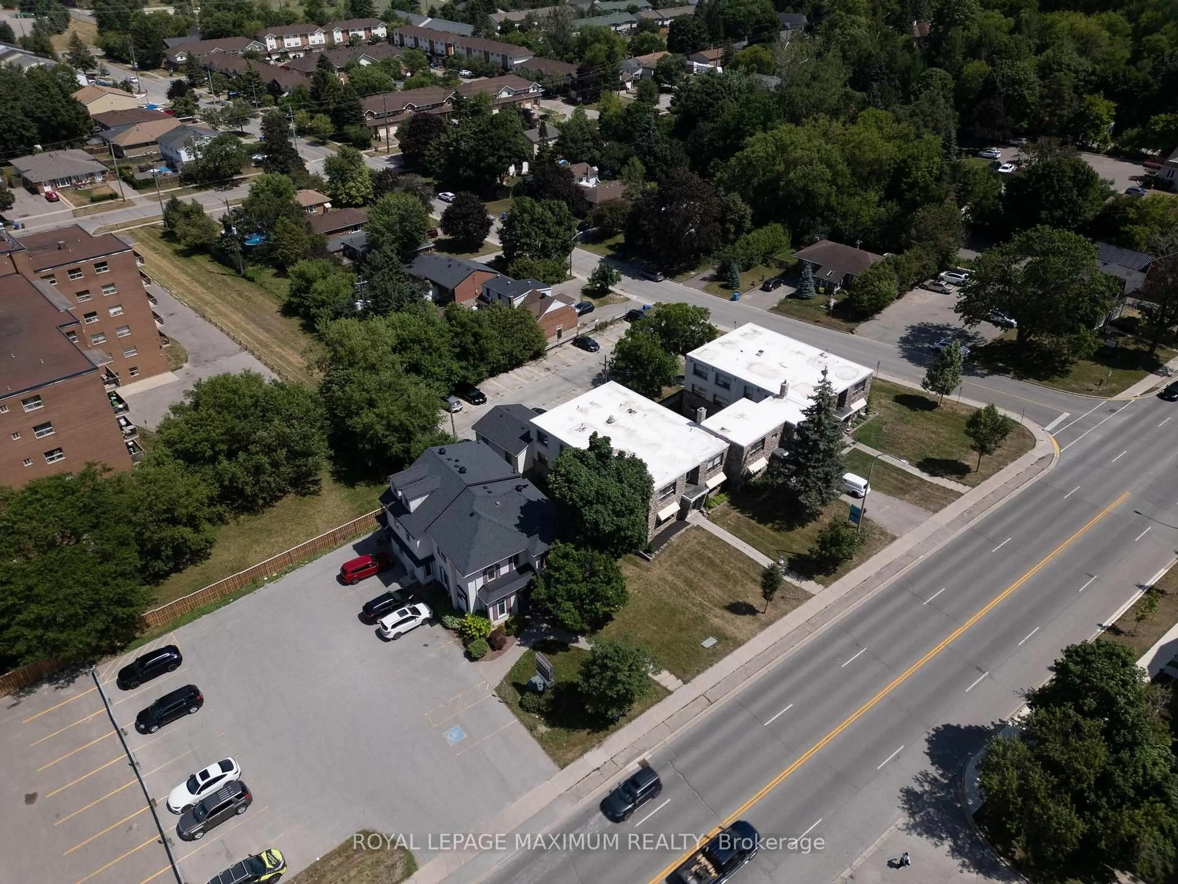 A pic from outside/outdoor area/front of a property/back of a property/a pic from drone, street for 65 First St #B2, Orangeville Ontario L9W 2E6