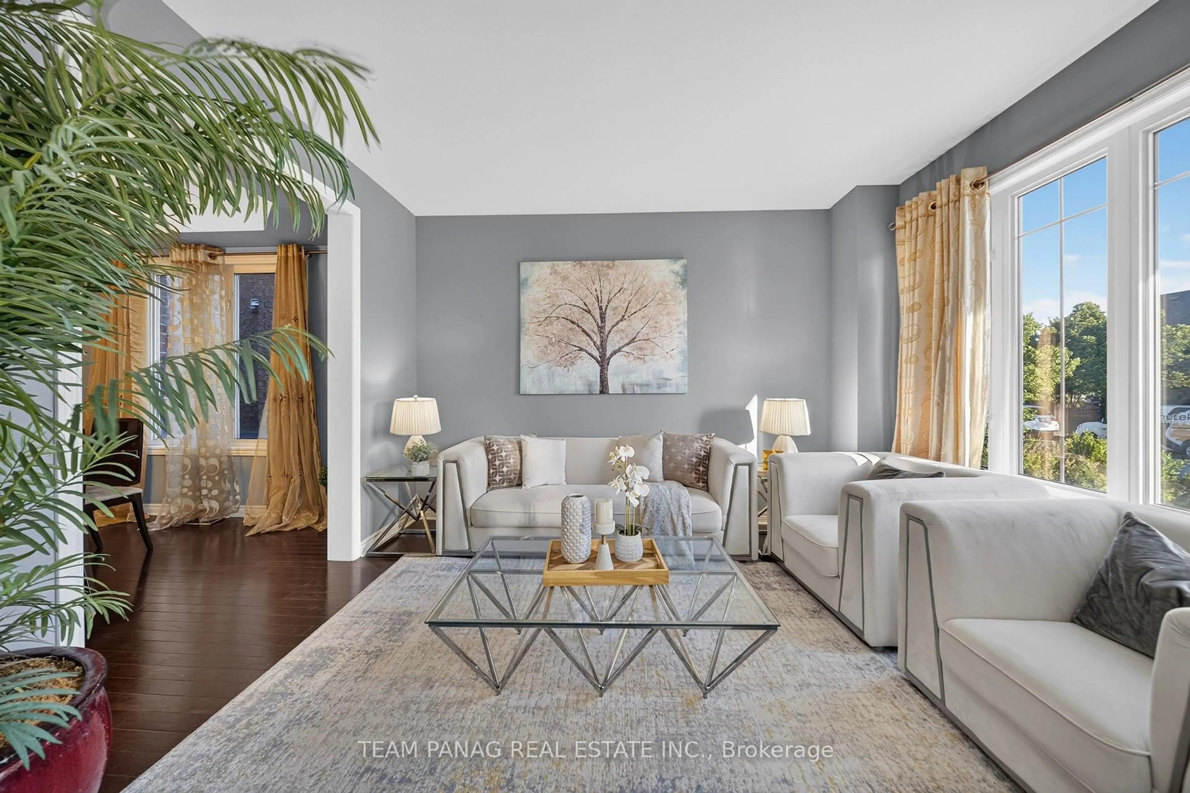 Living room with furniture, unknown for 6 Bainsville Circ, Brampton Ontario L6P 3A5