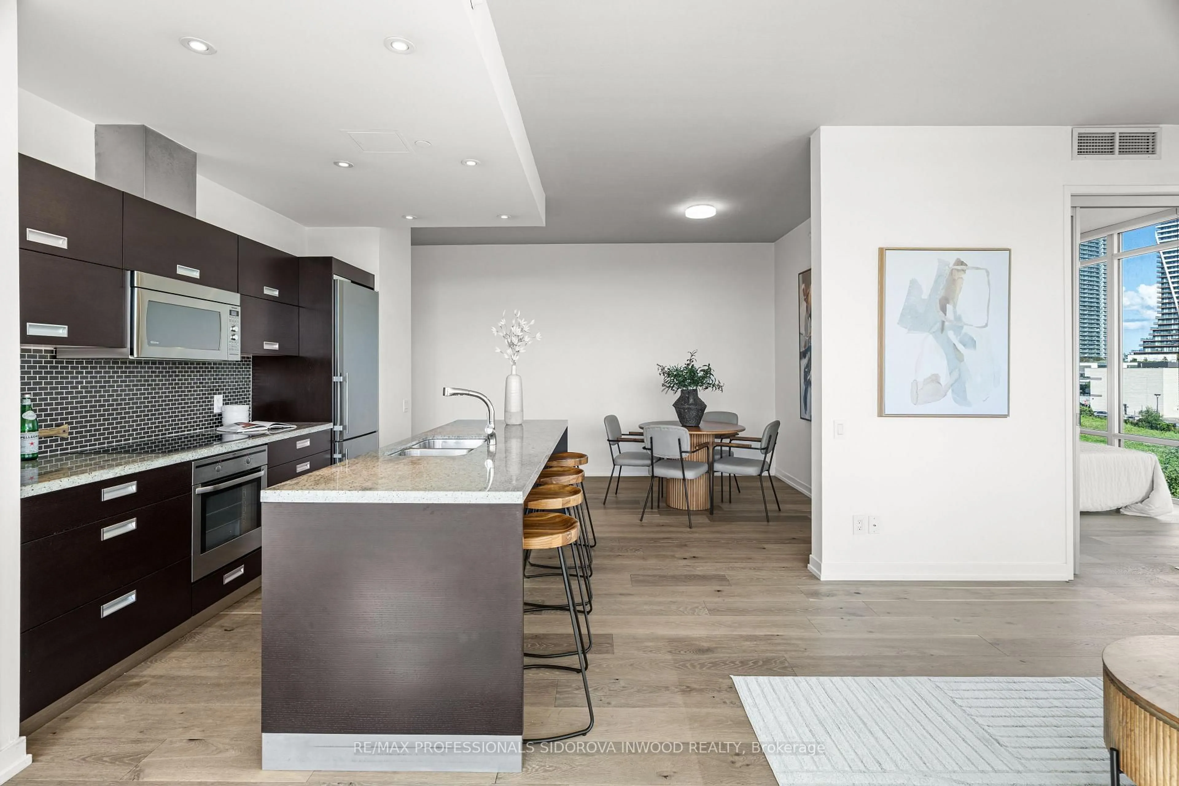 Contemporary kitchen, unknown for 88 Park Lawn Rd #305, Toronto Ontario M8Y 0B5