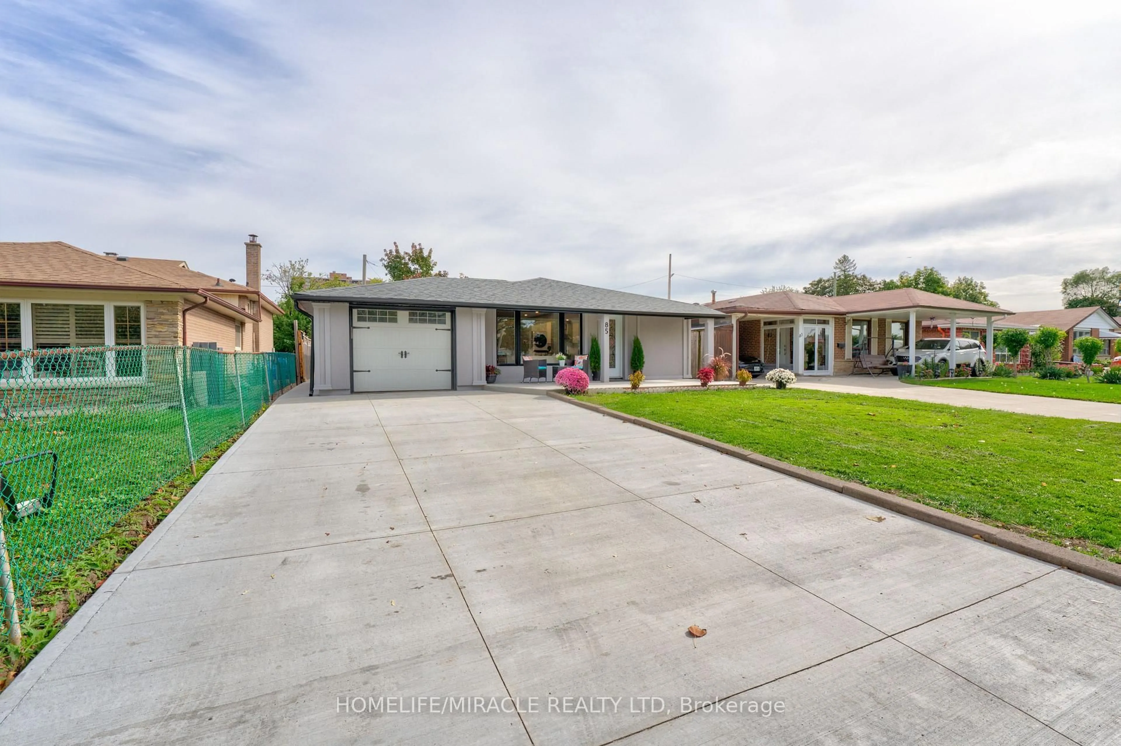 A pic from outside/outdoor area/front of a property/back of a property/a pic from drone, street for 85 Silverstone Dr, Toronto Ontario M9V 3G4
