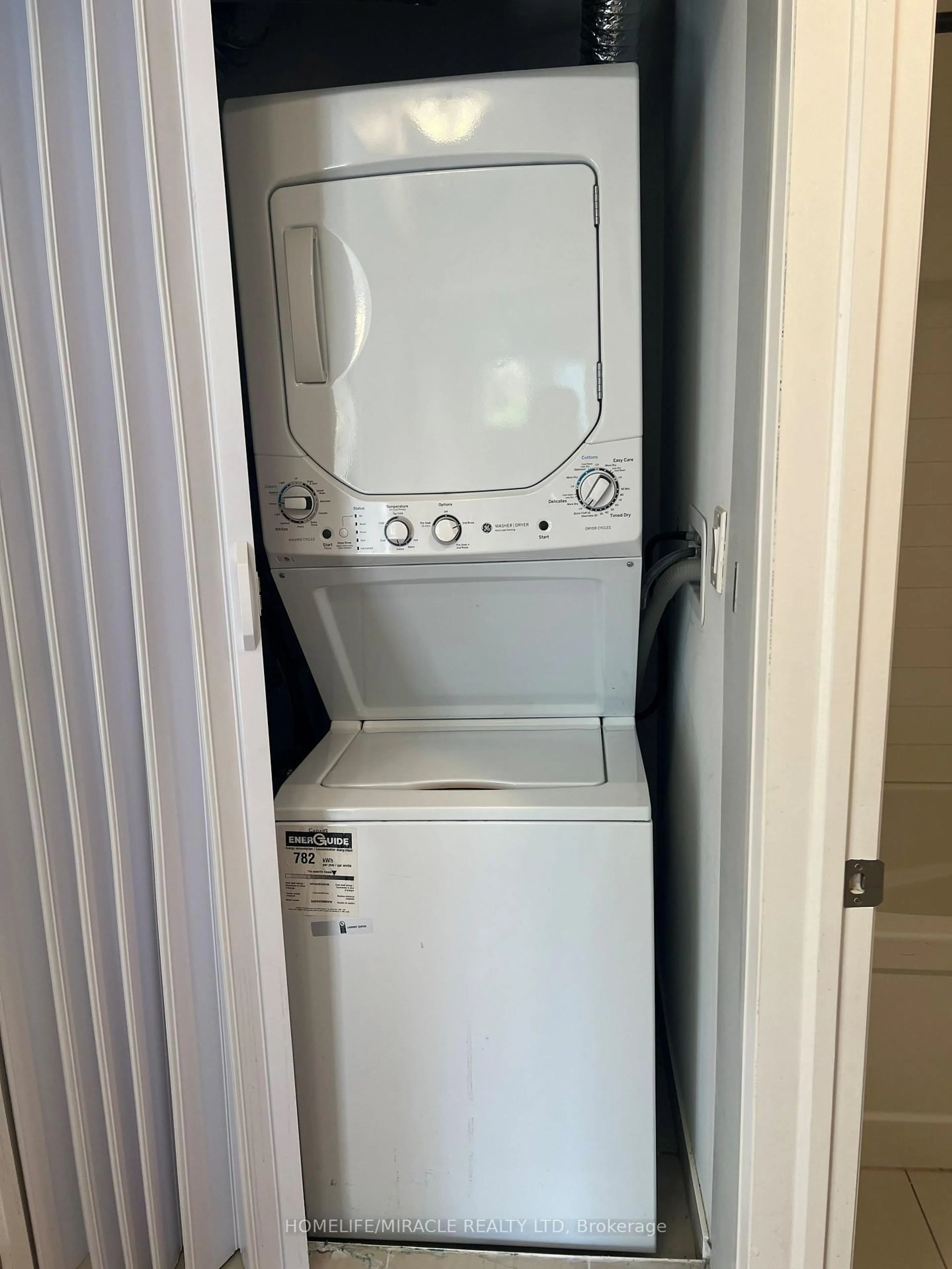 Laundry room for 1165 Journeyman Lane #108, Mississauga Ontario L5J 0B6