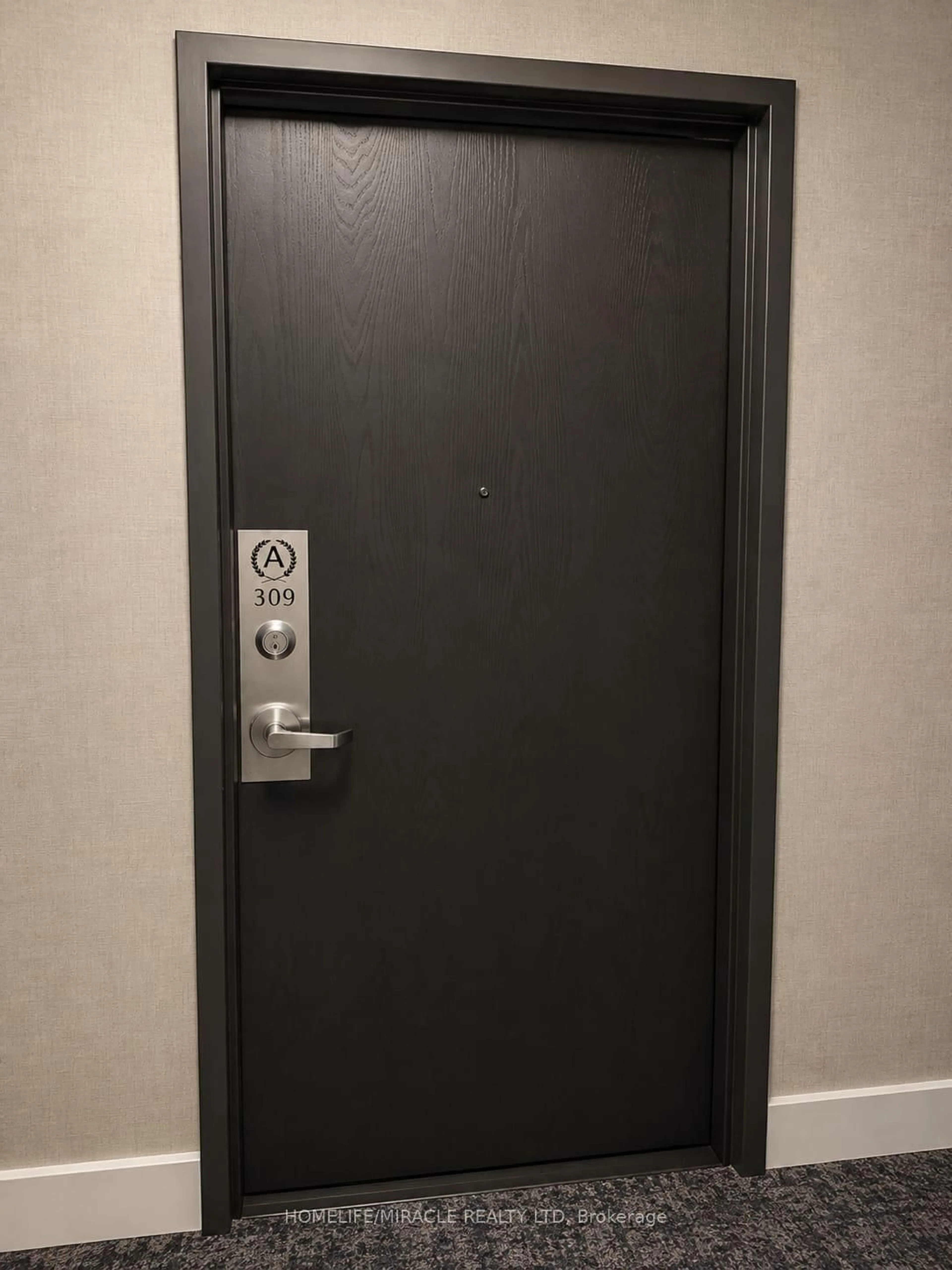 A pic of a room for 2929 Aquitaine Ave #309, Mississauga Ontario L5N 2C7