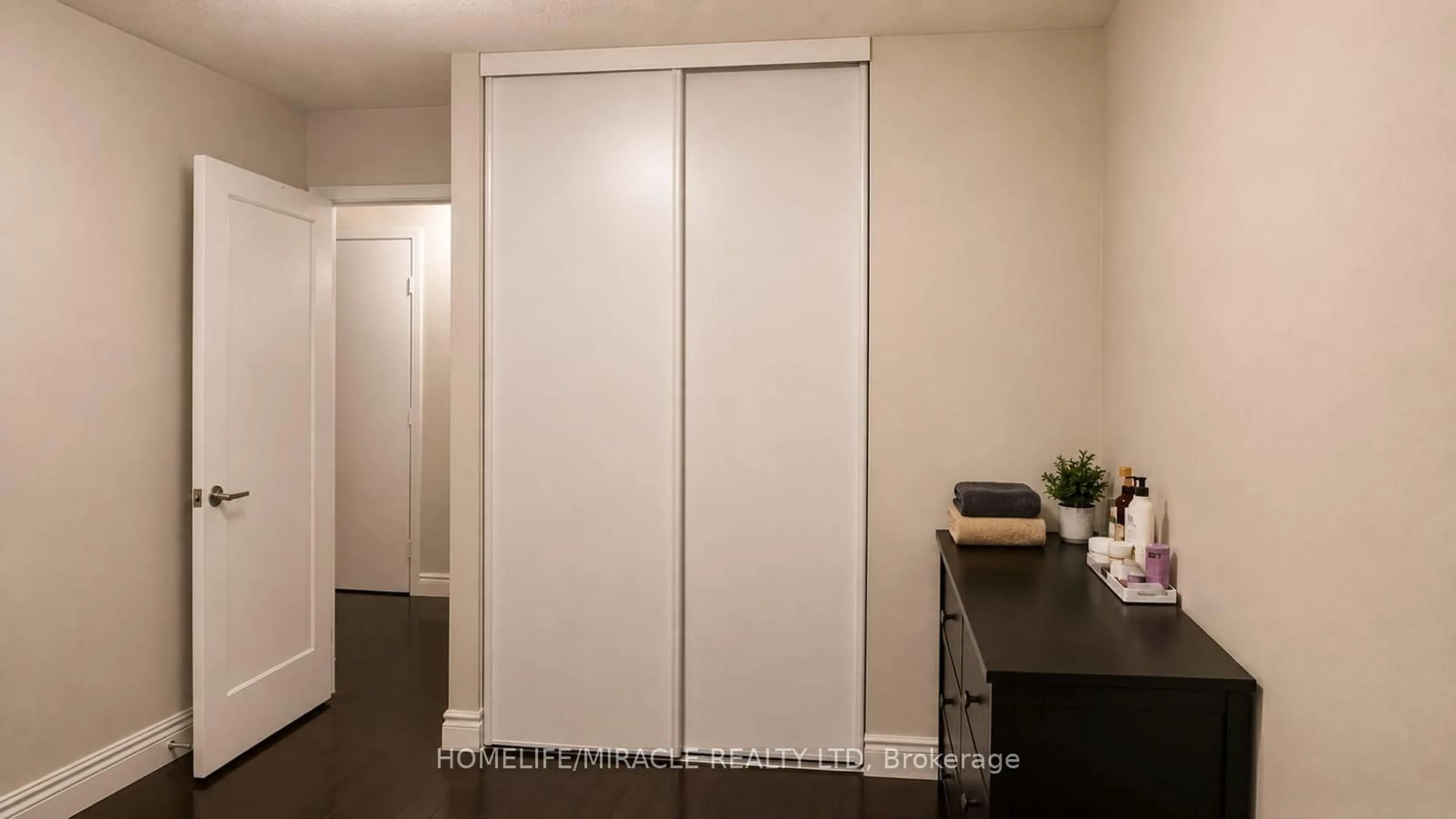 Storage room or clothes room or walk-in closet for 2929 Aquitaine Ave #309, Mississauga Ontario L5N 2C7