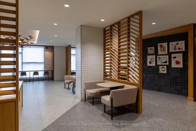 2495 Eglinton Ave #201, Mississauga 2