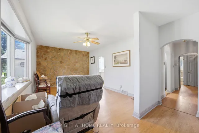 1290 Strathy Ave, Mississauga 5