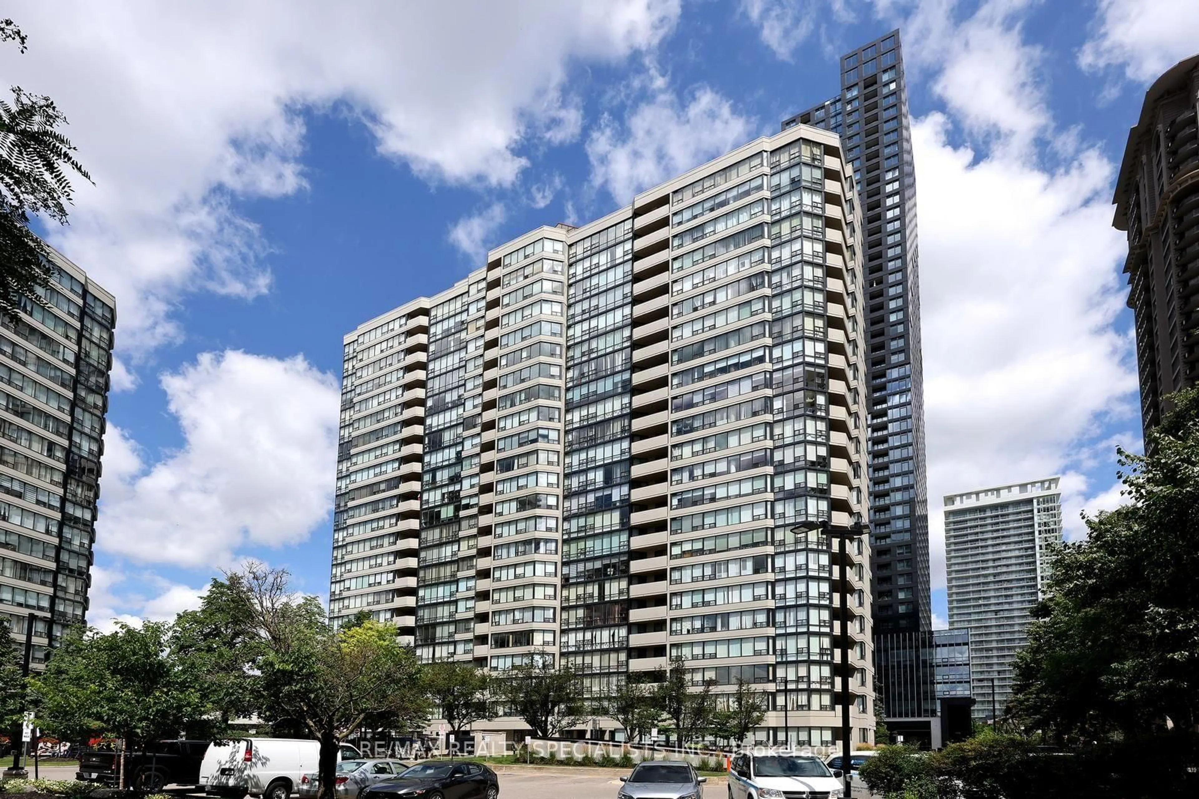 Unknown for 330 Rathburn Rd #1507, Mississauga Ontario L5B 3Y1
