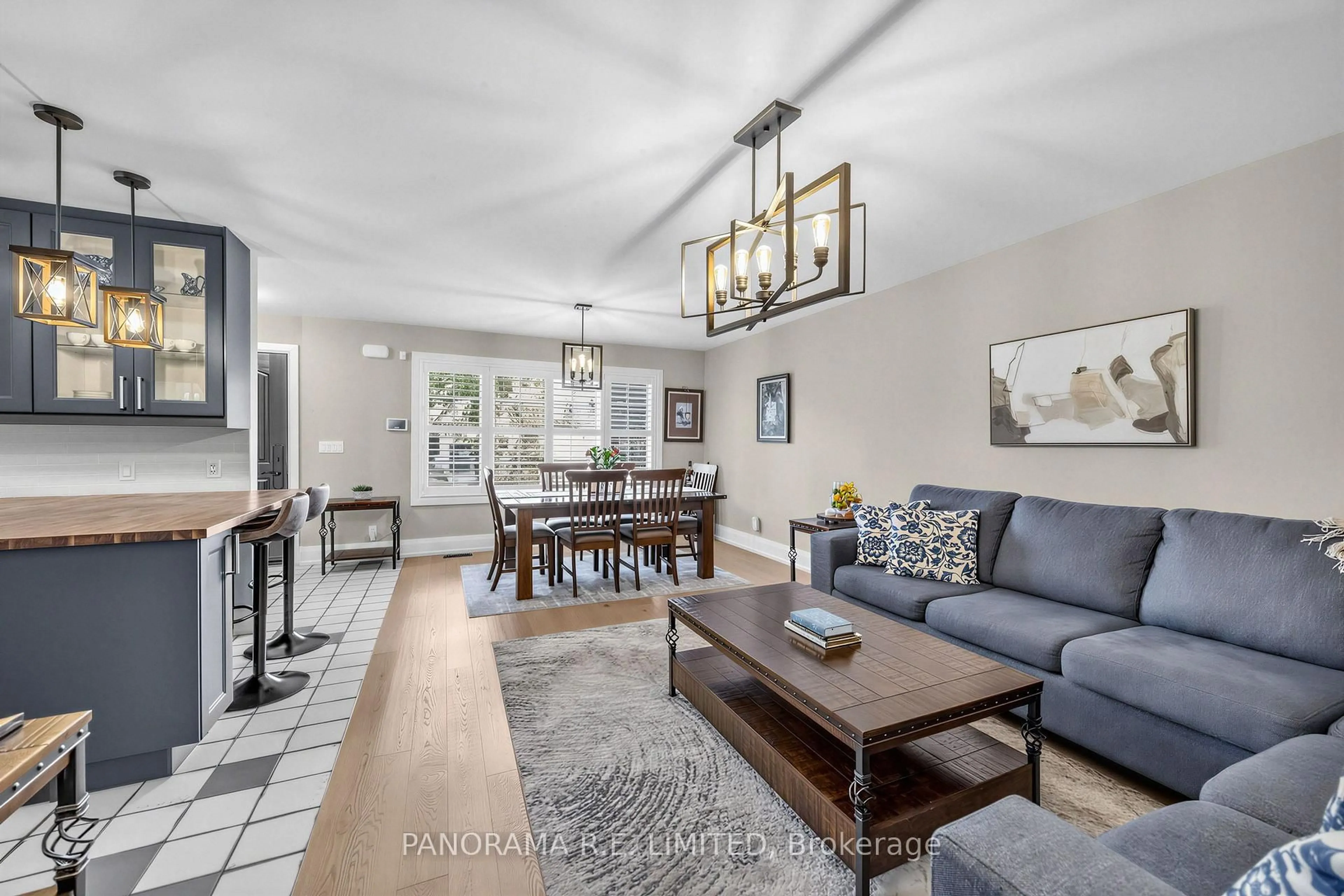 Living room with furniture, unknown for 14 Agar Cres, Toronto Ontario M9B 5A5
