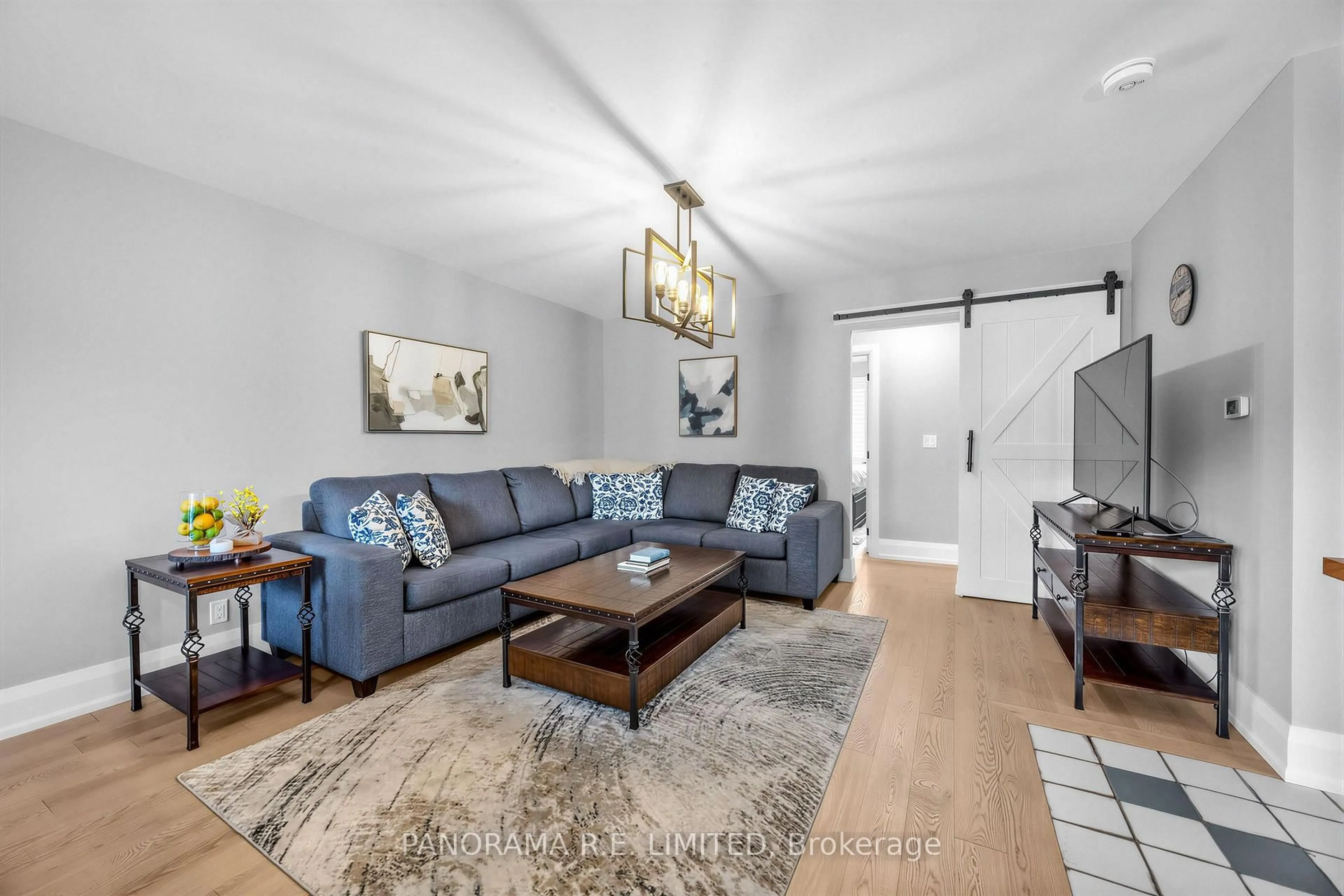 Living room with furniture, unknown for 14 Agar Cres, Toronto Ontario M9B 5A5