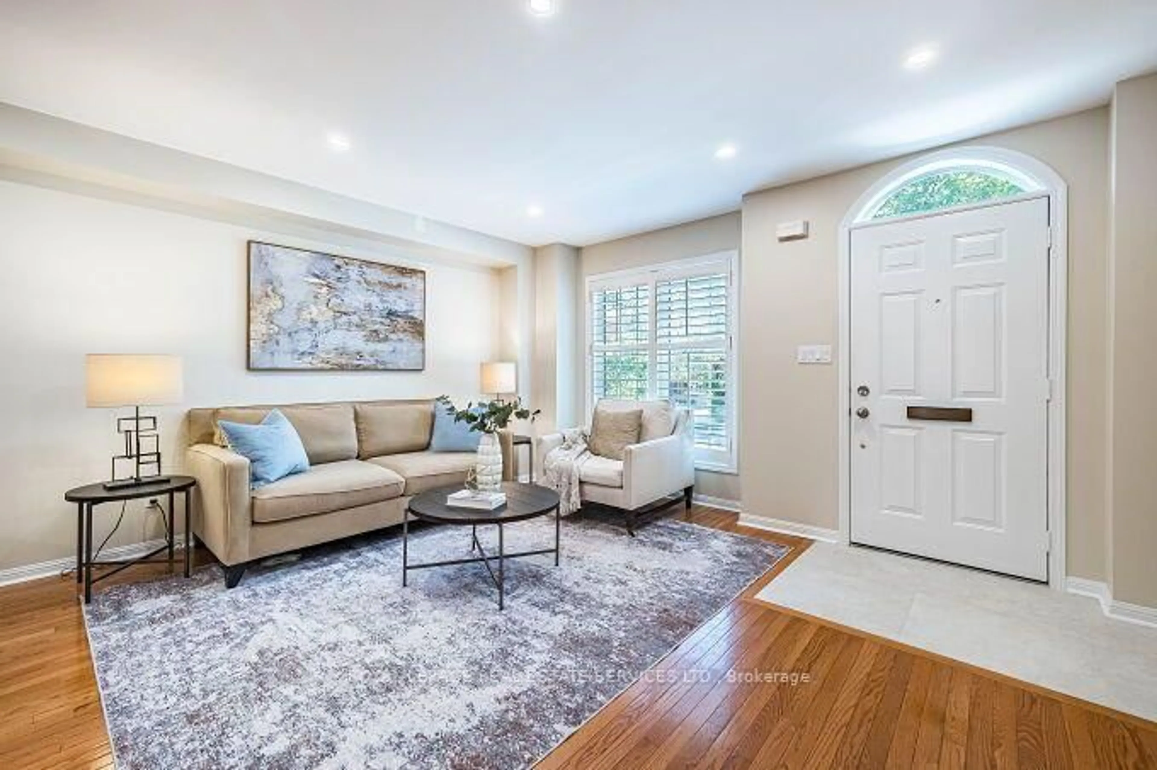 Living room with furniture, unknown for 454 St Johns Rd, Toronto Ontario M6S 2L2