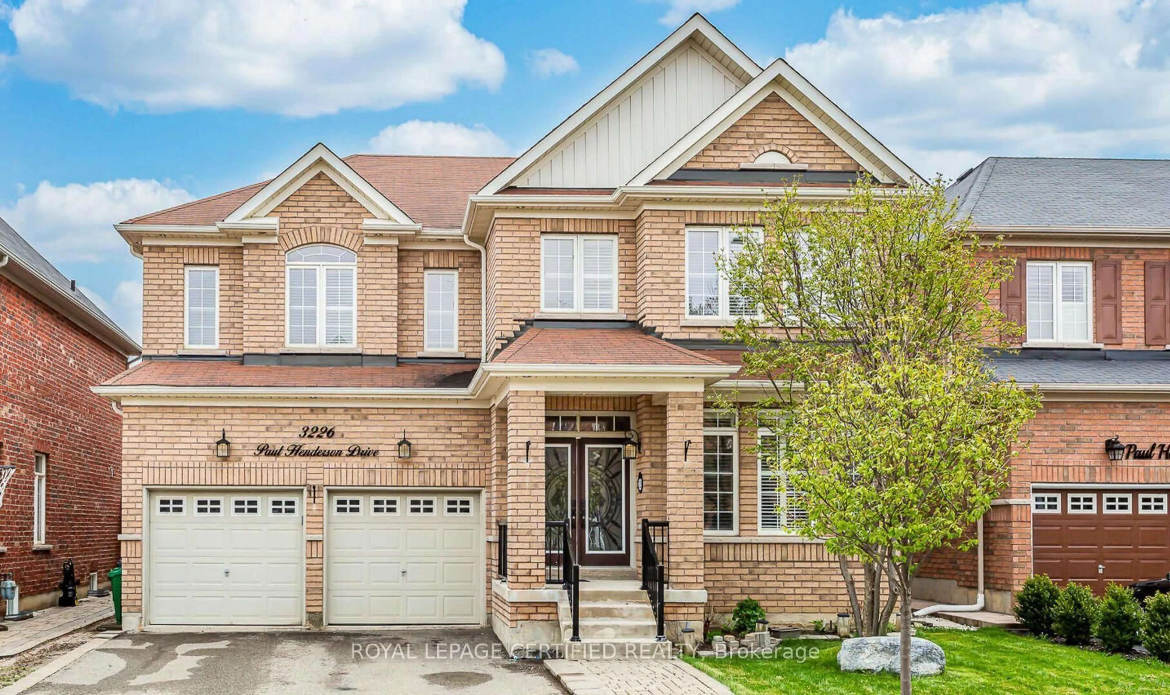 Home with brick exterior material, street for 3226 Paul Henderson Dr, Mississauga Ontario L5M 0H3
