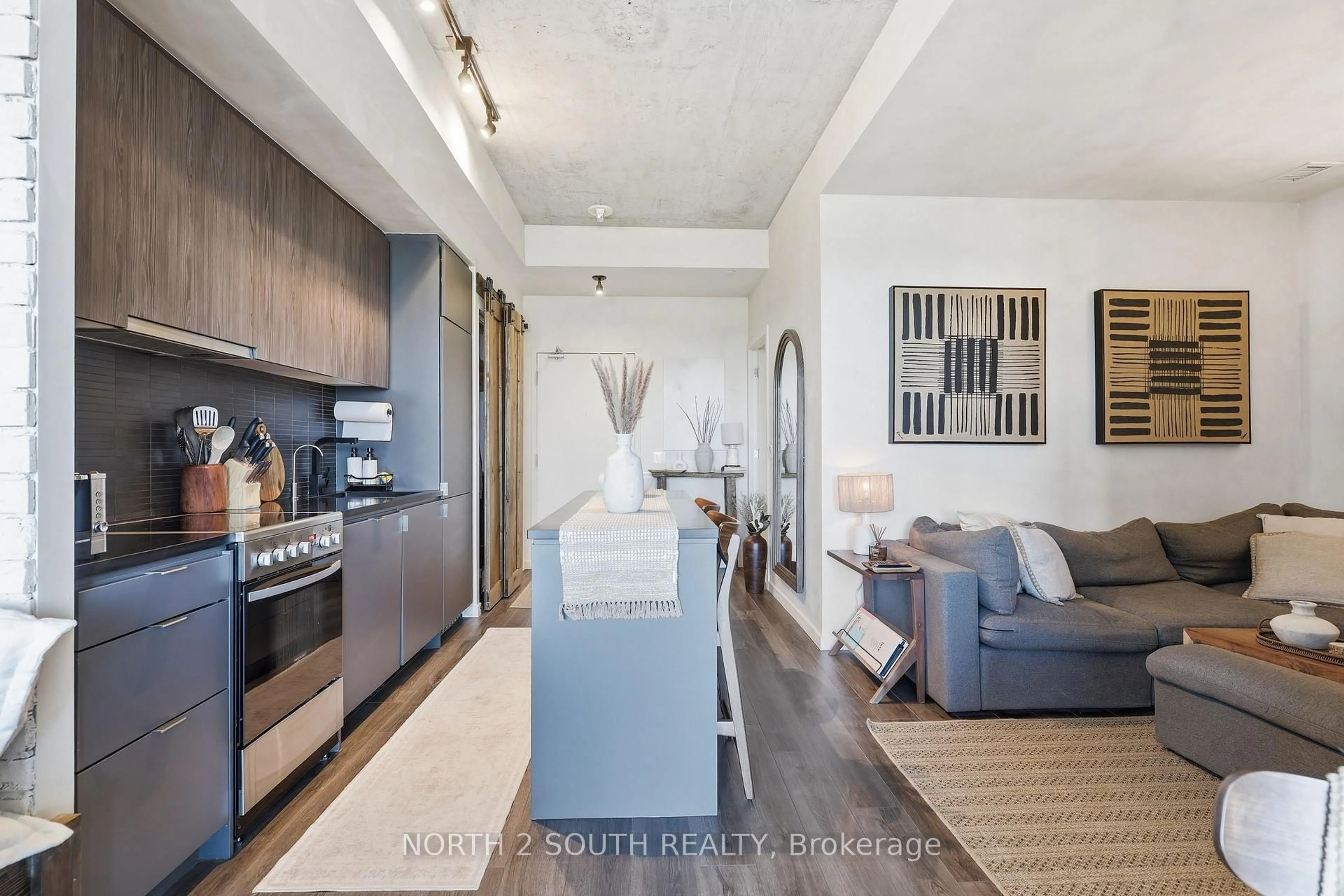Open concept kitchen, unknown for 7 Smith Cres #717, Toronto Ontario M8Z 0G3