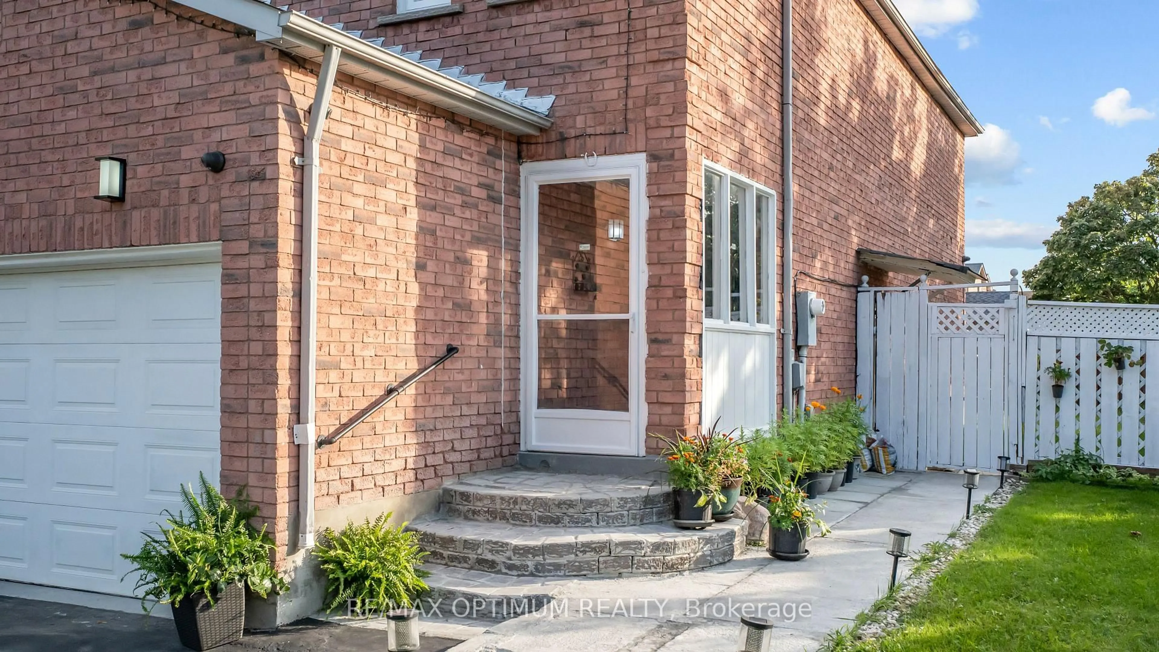 Home with brick exterior material, street for 79 Gatesgill St, Brampton Ontario L6X 3T1