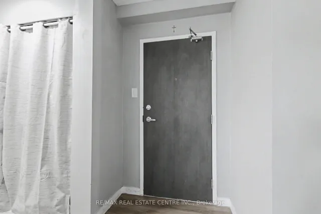 2301 Derry Rd #510, Mississauga 5