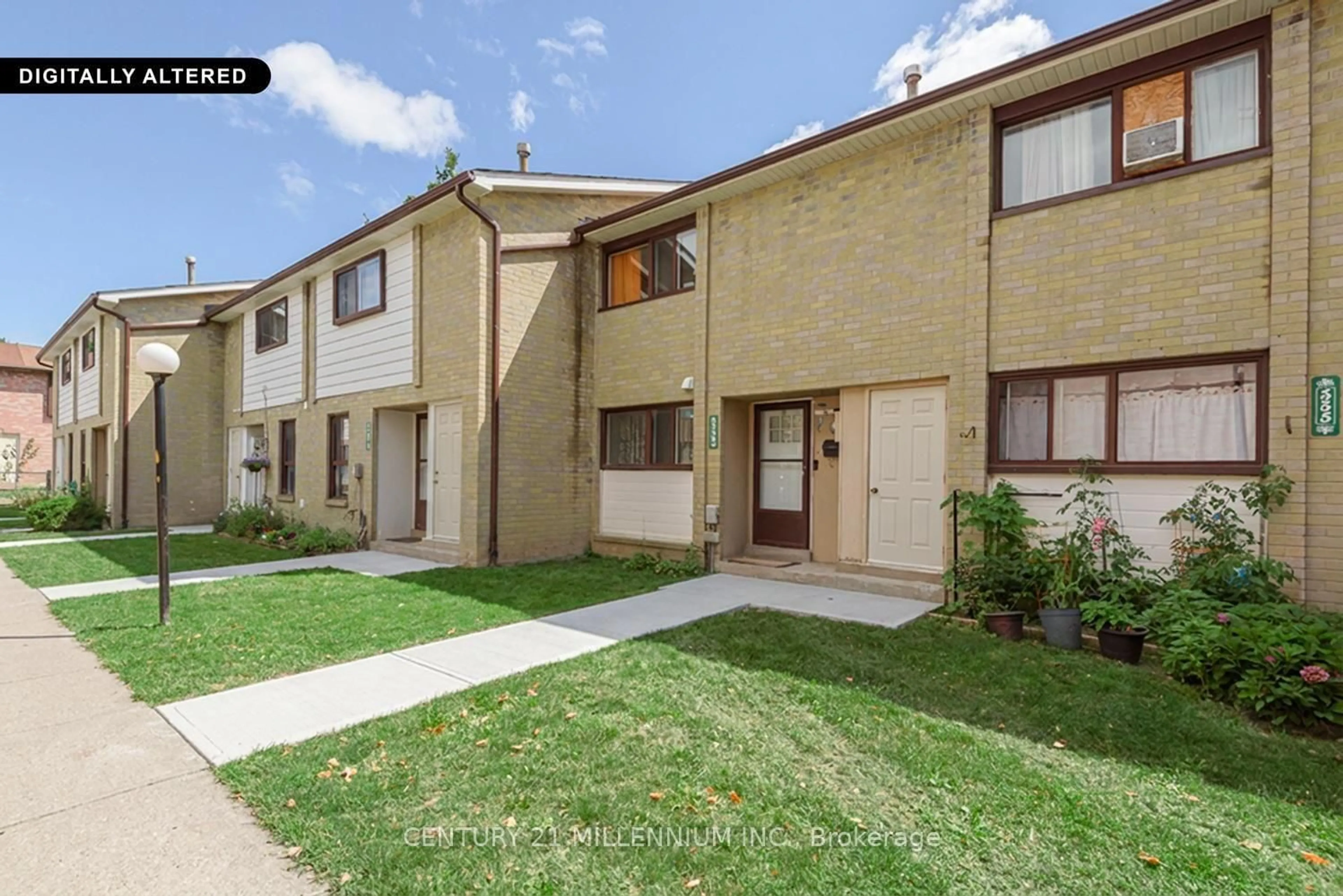 A pic from outside/outdoor area/front of a property/back of a property/a pic from drone, street for 336 Fleetwood Cres, Brampton Ontario L6T 2E7