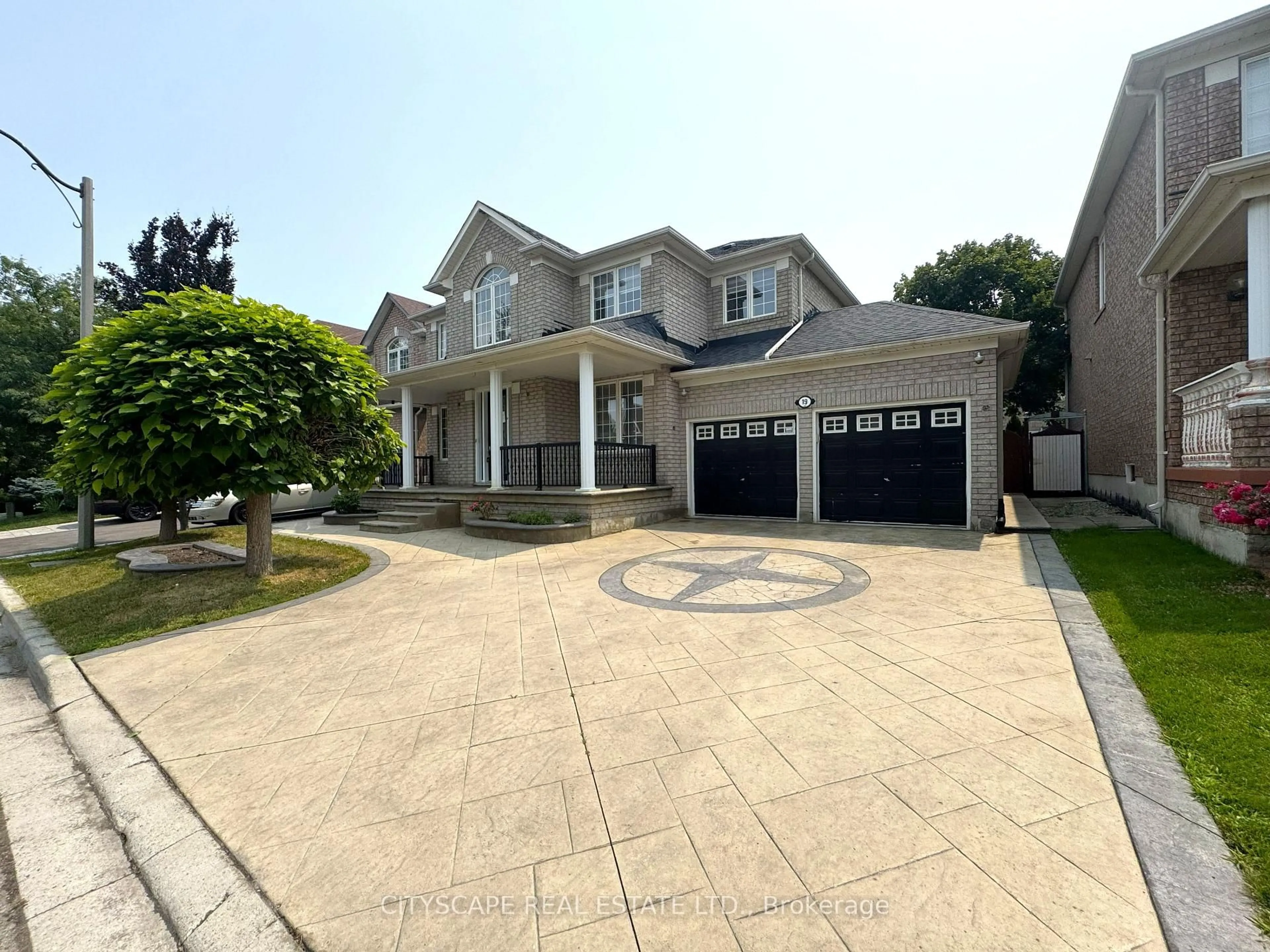 Unknown for 19 Selhurst Dr, Brampton Ontario L6P 1A2