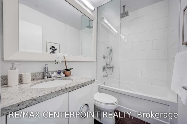 88 Park Lawn Rd #801, Toronto 4