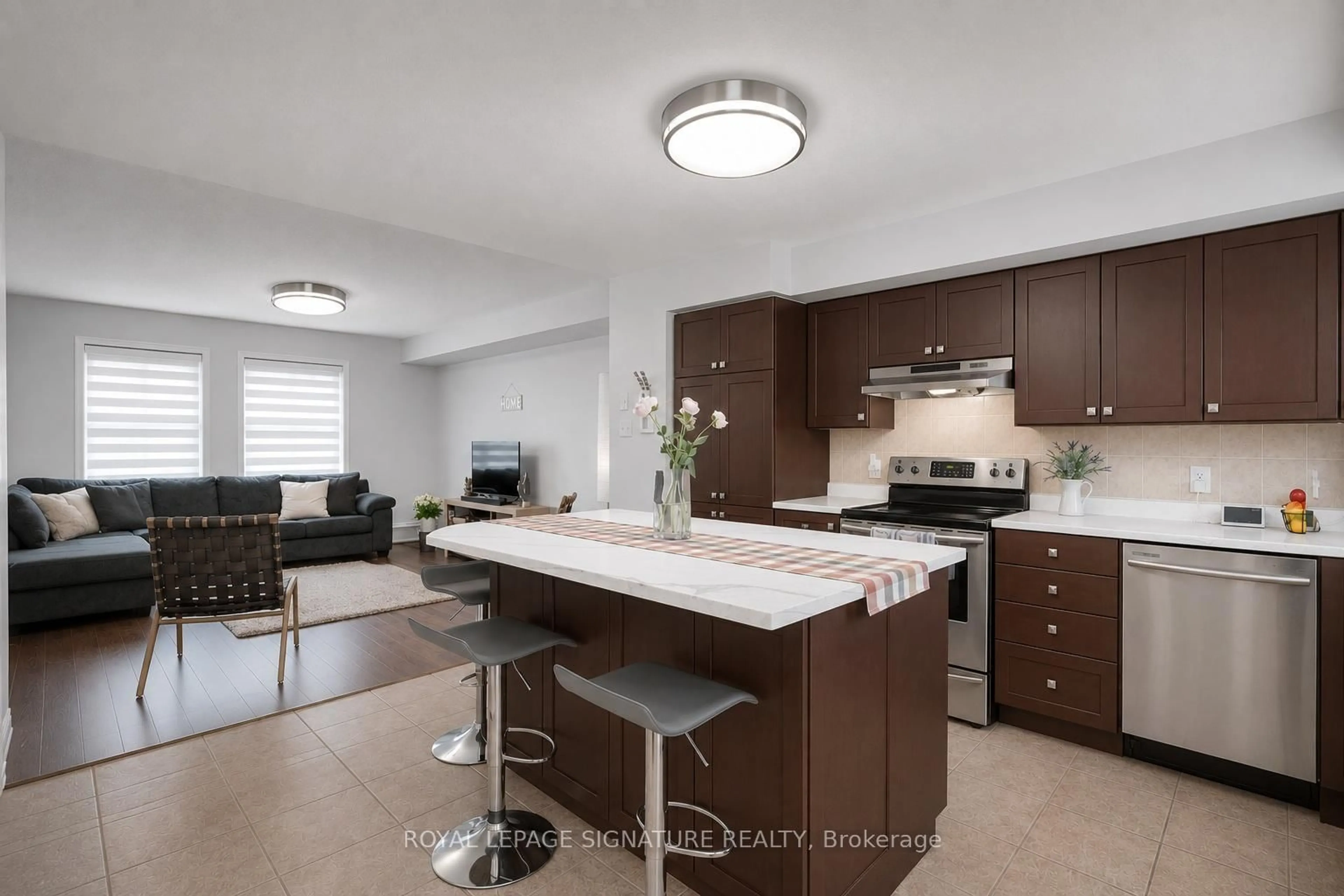 Open concept kitchen, ceramic/tile floor for 4950 Winston Churchill Blvd #114, Mississauga Ontario L5M 8E3