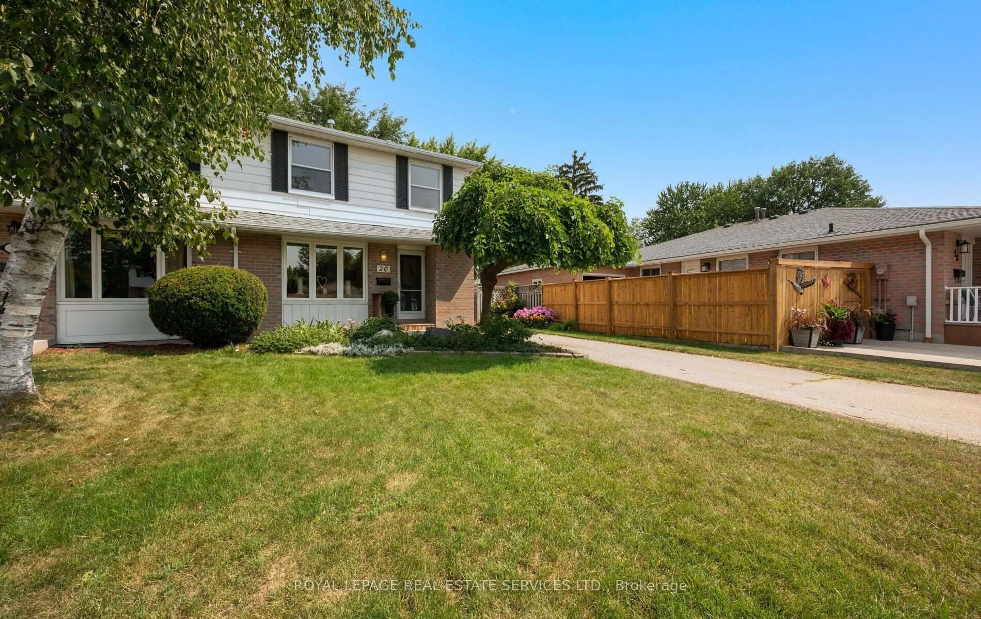 Unknown for 20 Glengrove Crt, Brampton Ontario L6S 1Z3