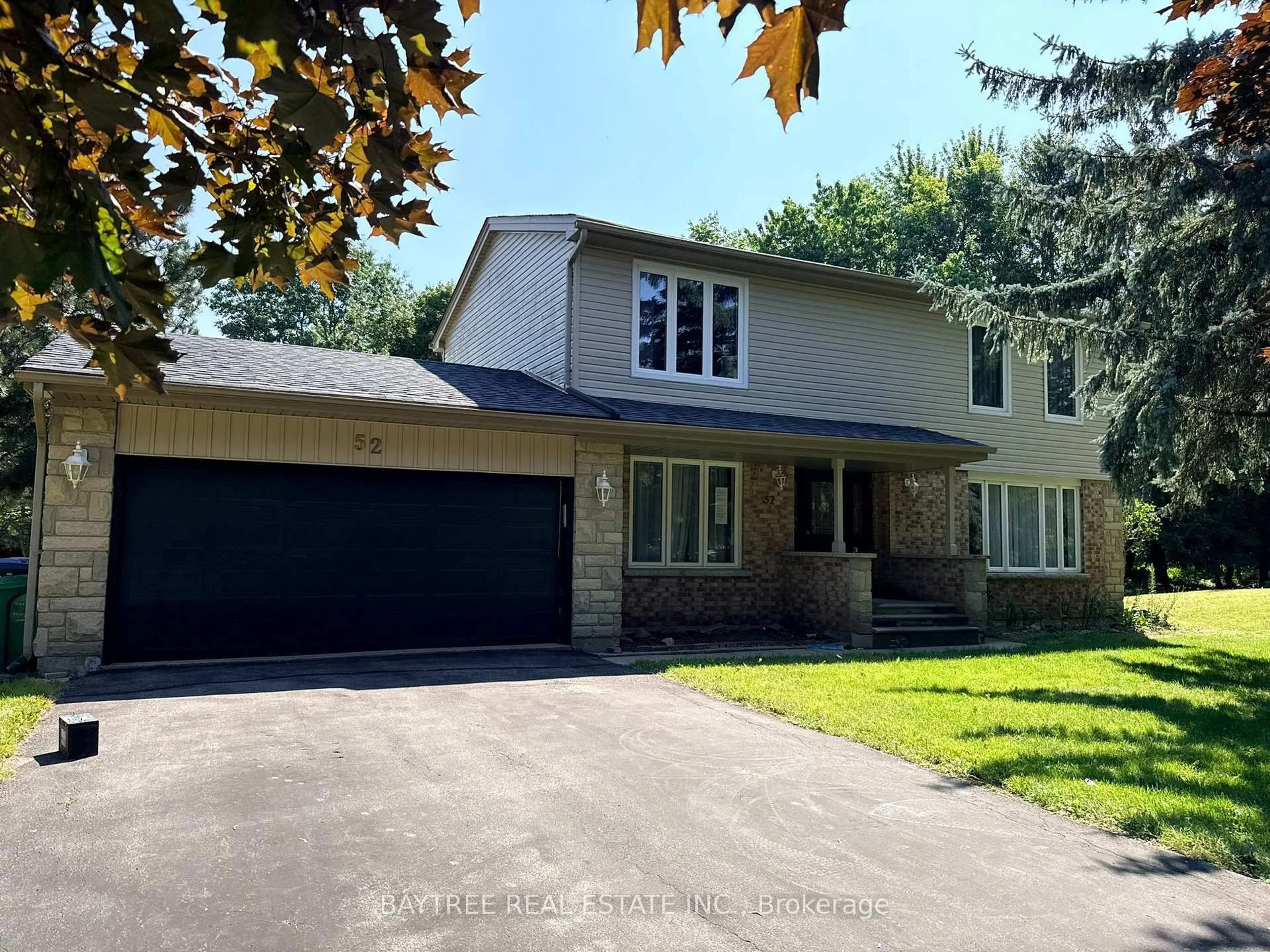 Home with vinyl exterior material, street for 52 Autumn Dr, Caledon Ontario L7K 0T7