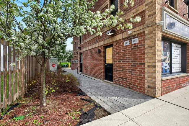 760 Lakeshore Rd #201, Mississauga 3