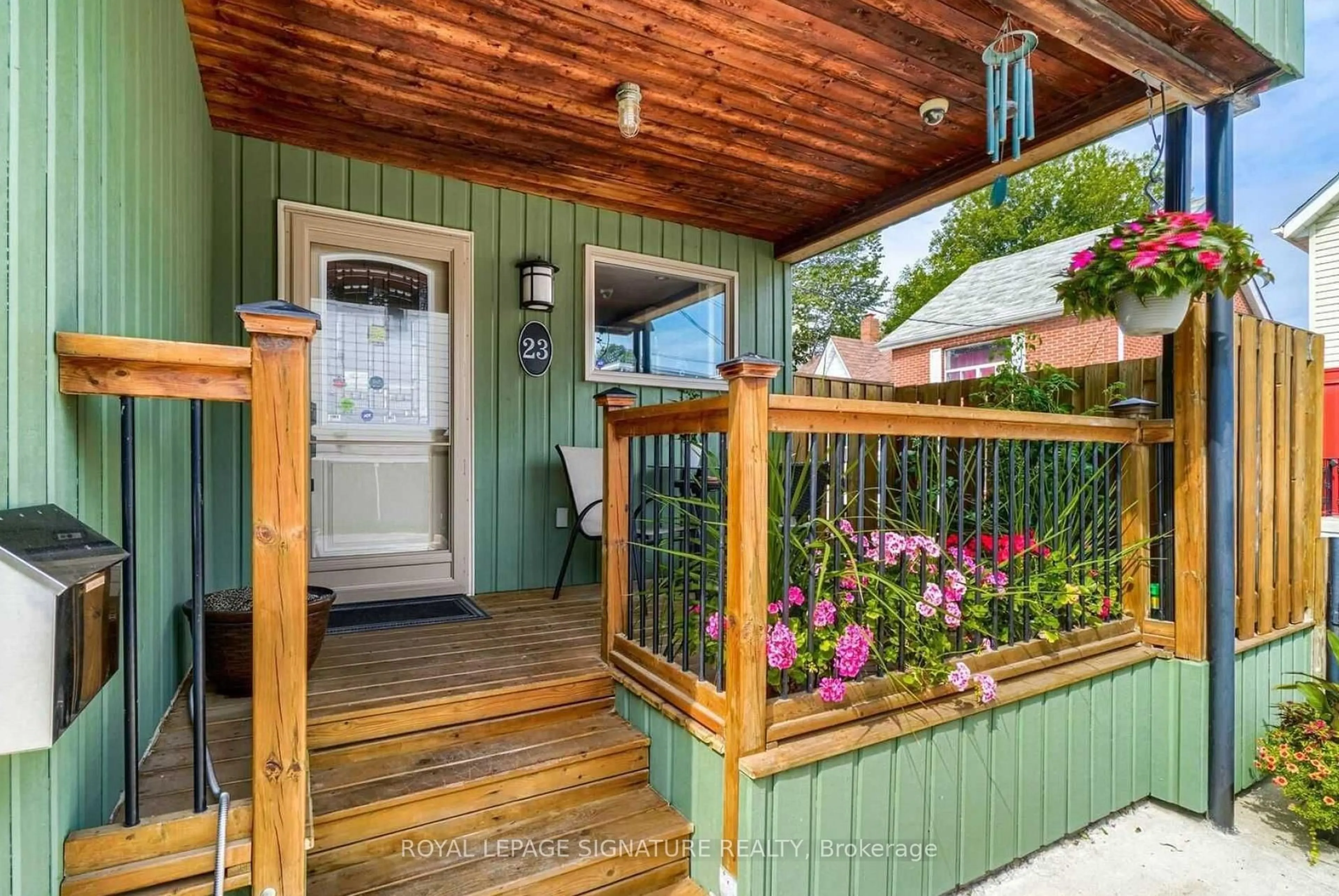 Patio, street for 23 Abbs St, Toronto Ontario M6K 1M5