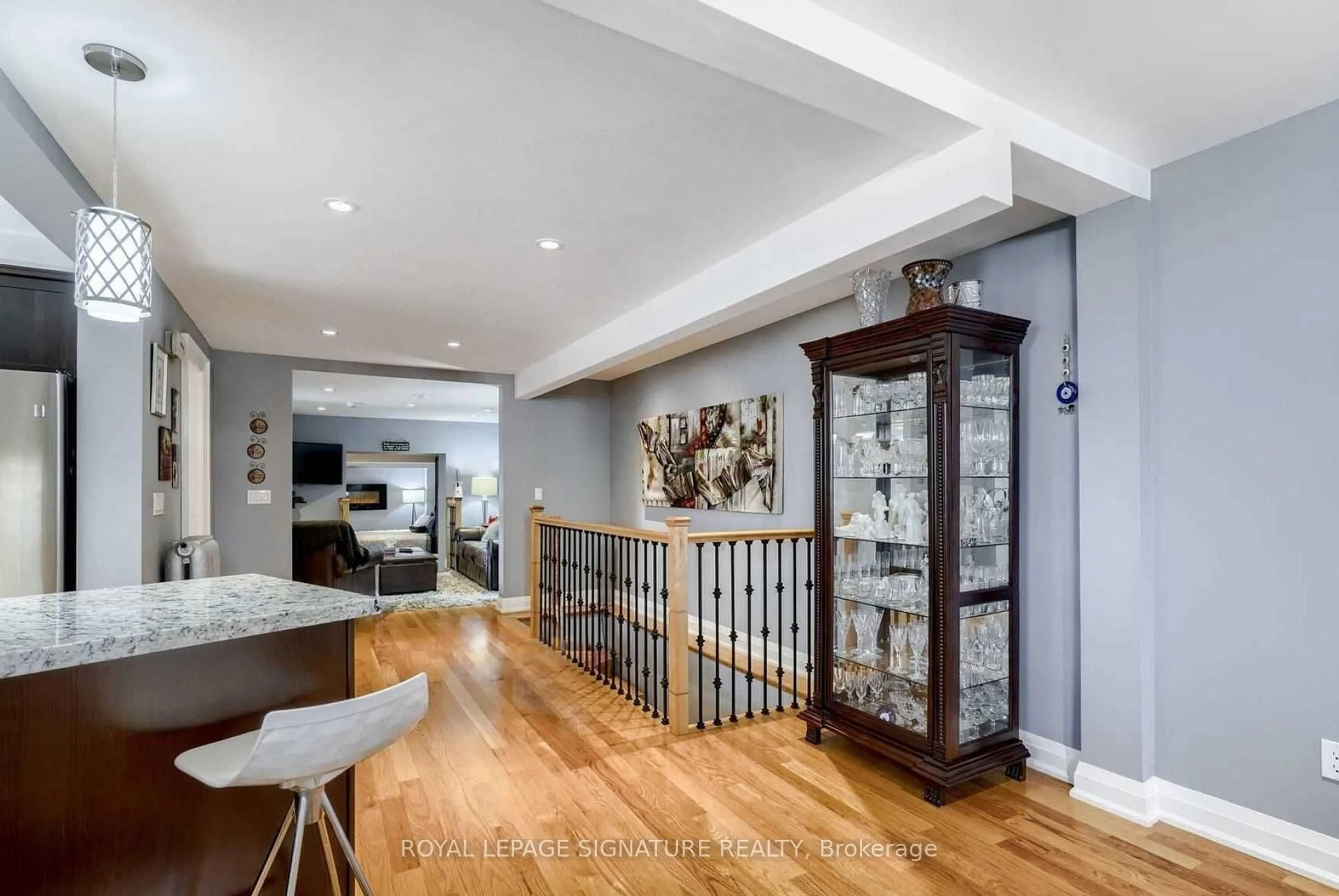 Unknown for 23 Abbs St, Toronto Ontario M6K 1M5