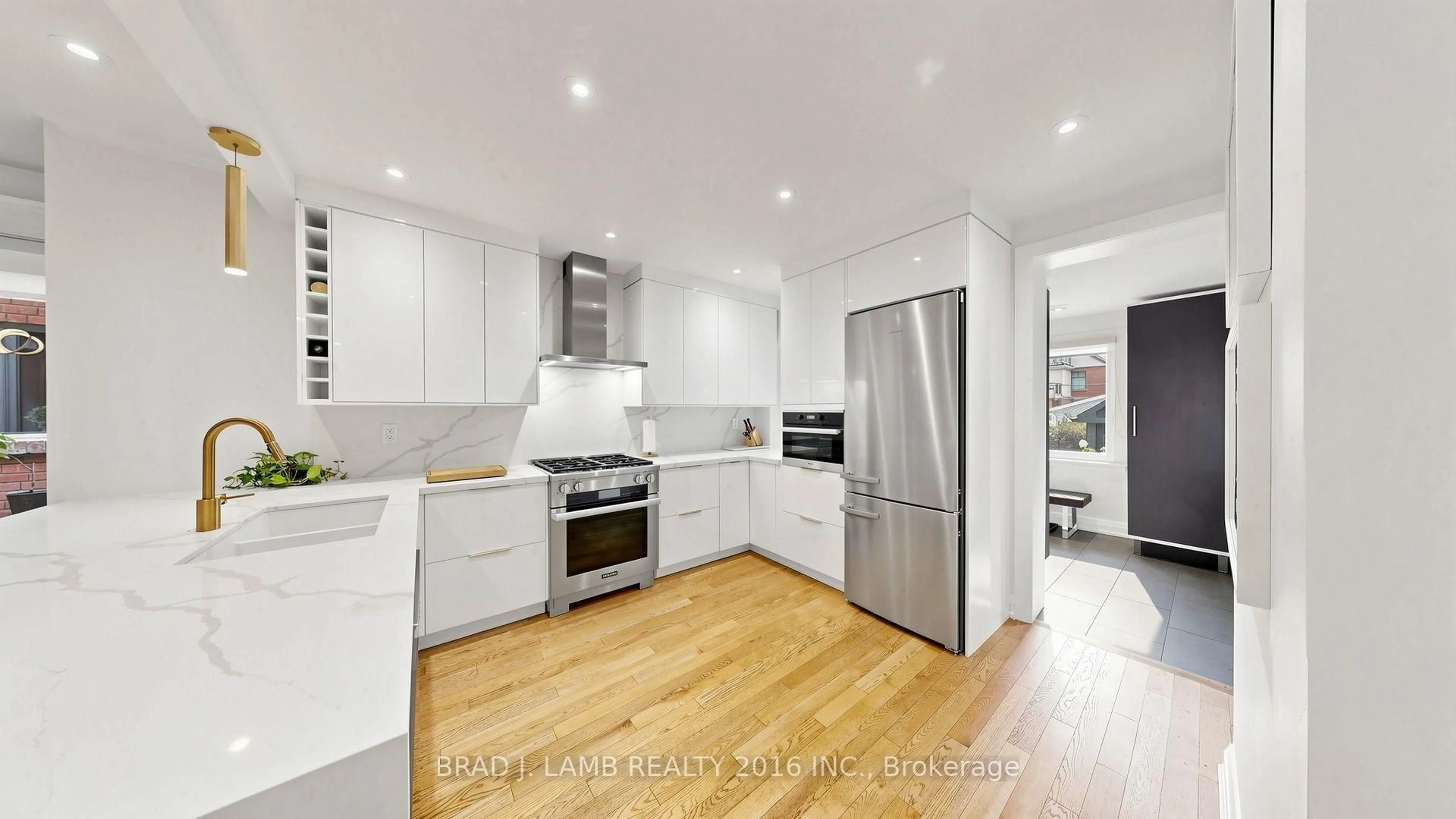 Contemporary kitchen, wood/laminate floor for 154 Fairview Ave, Toronto Ontario M6P 3A5