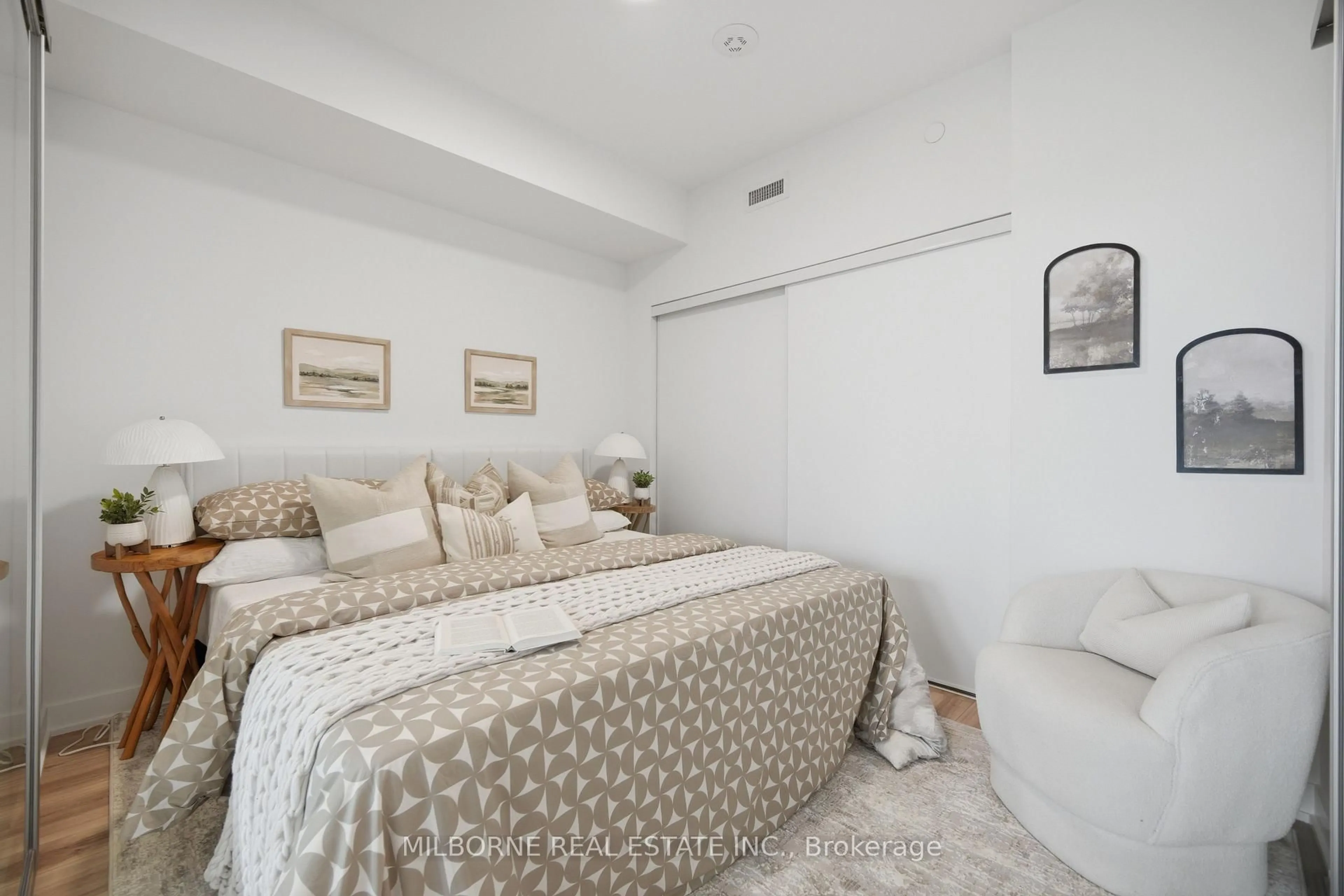 Bedroom with bed, unknown for 1660 Bloor St #708, Toronto Ontario M6P 1A8