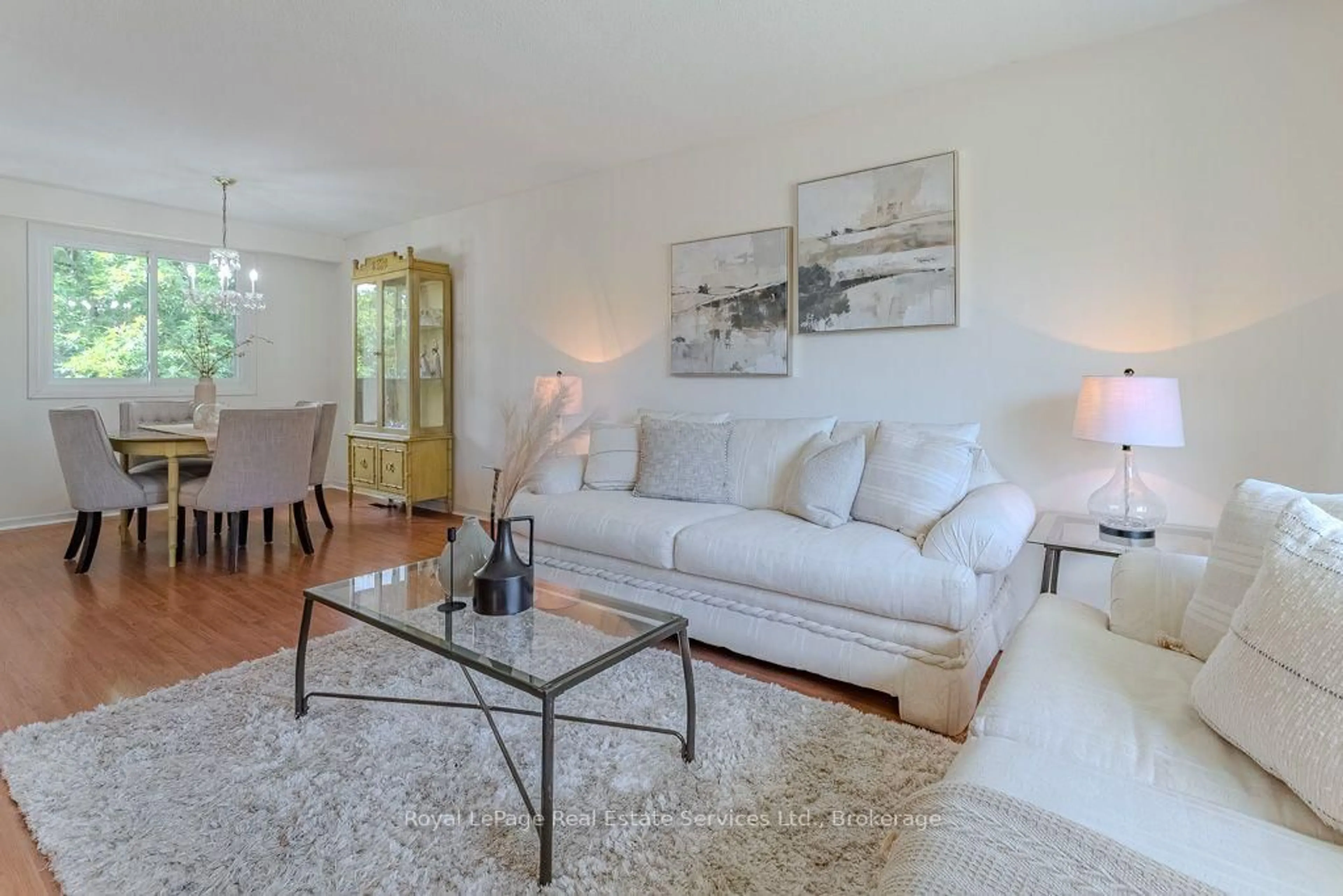 Living room with furniture, unknown for 668 Maclaren Dr, Burlington Ontario L7N 2Z2