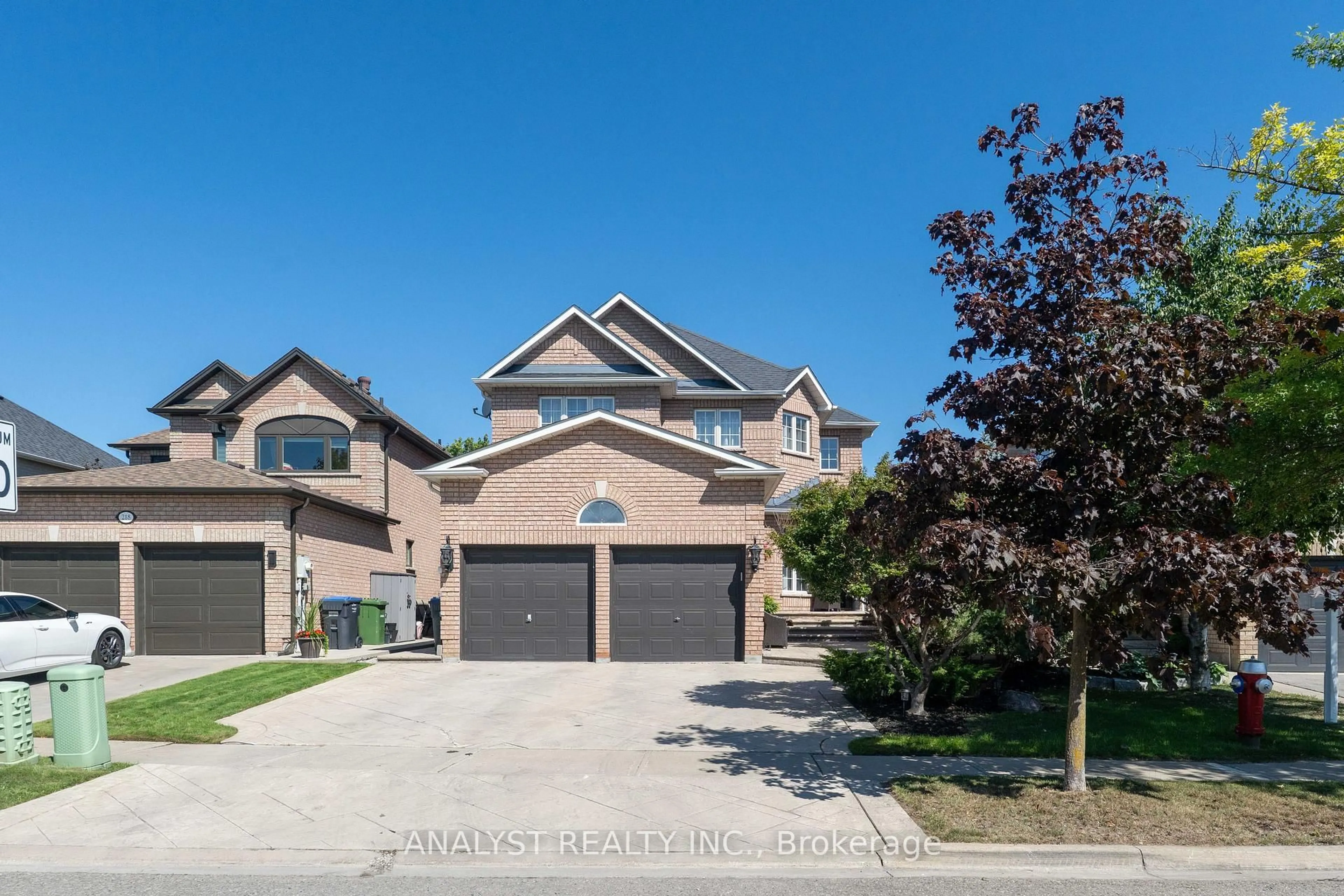 Home with brick exterior material, street for 216 Waterbury St, Caledon Ontario L7E 2H9