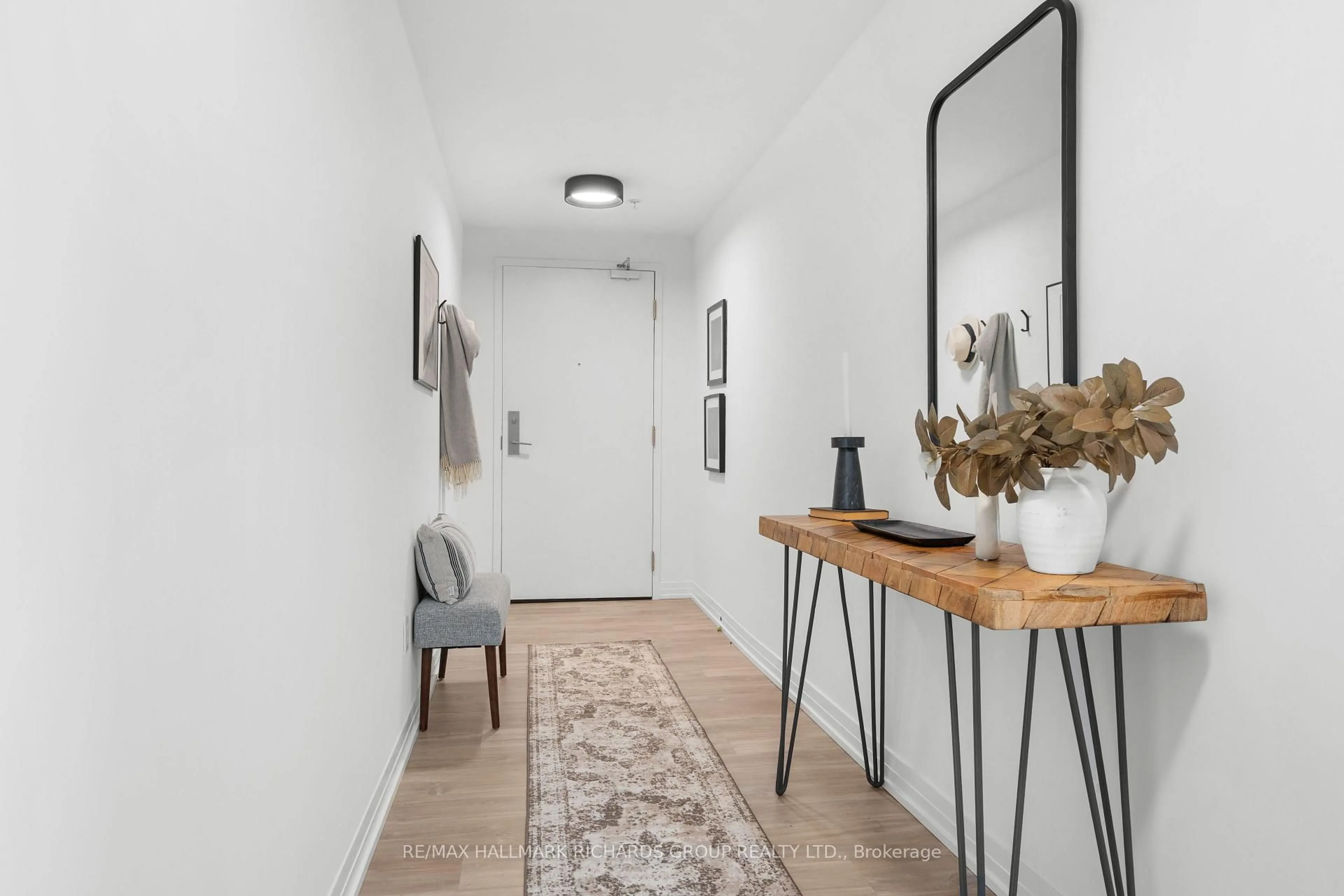 Indoor entryway for 408 Brown's Line #PH606, Toronto Ontario M8W 3T8