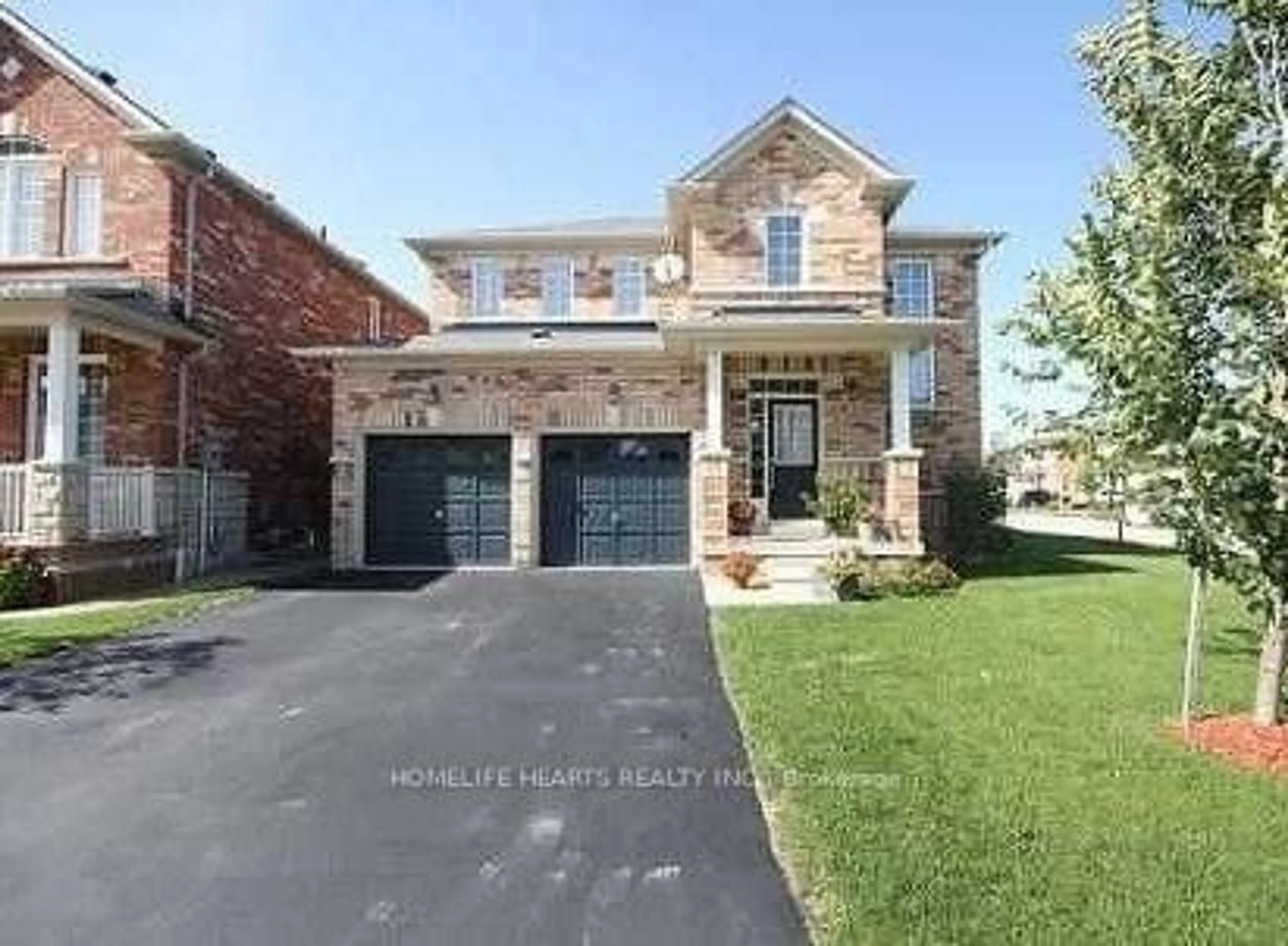 Home with brick exterior material, street for 16 Senwood St, Brampton Ontario L7A 3S6