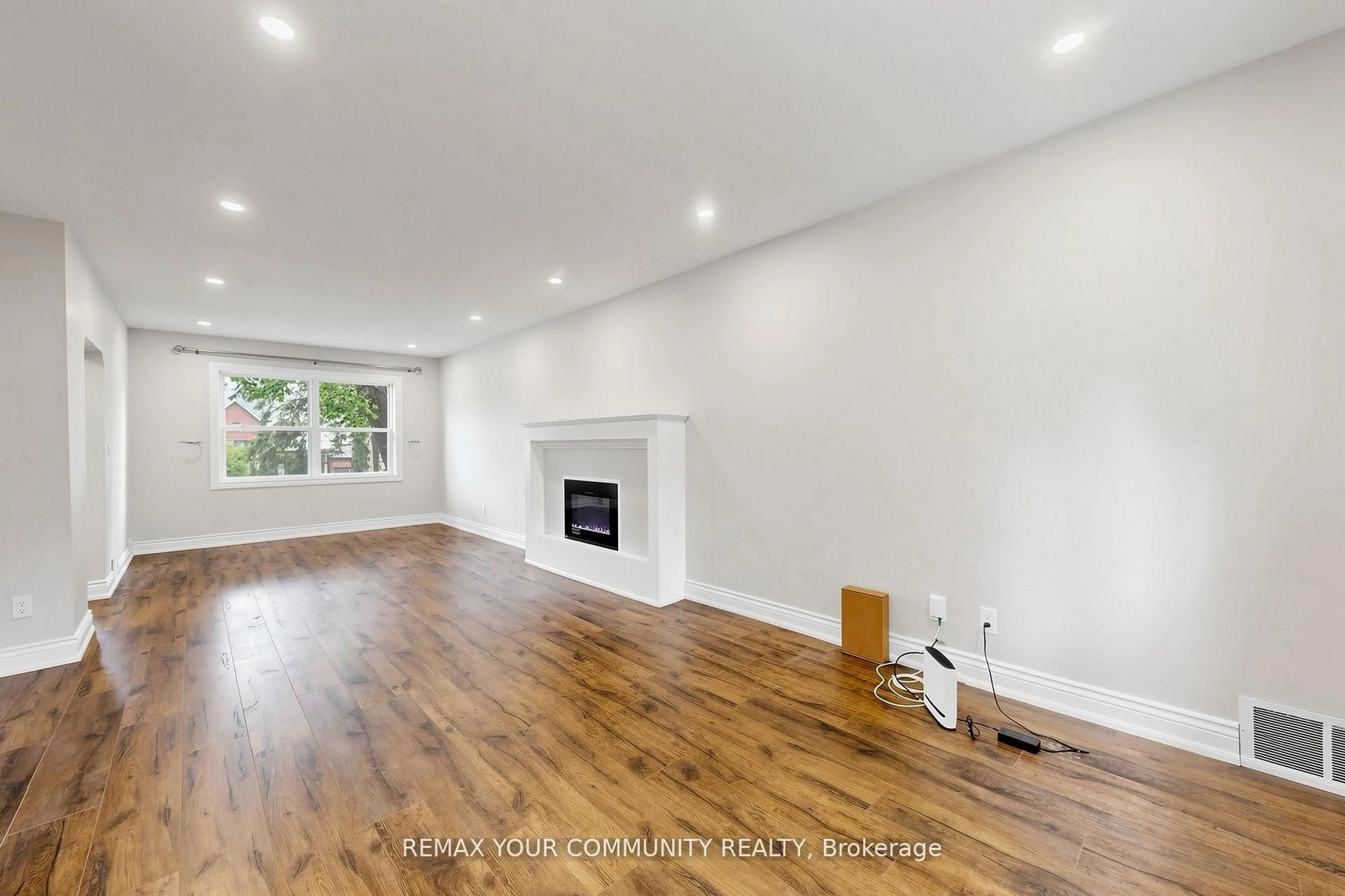 A pic of a room for 22 Havenridge Dr, Toronto Ontario M9P 3M4