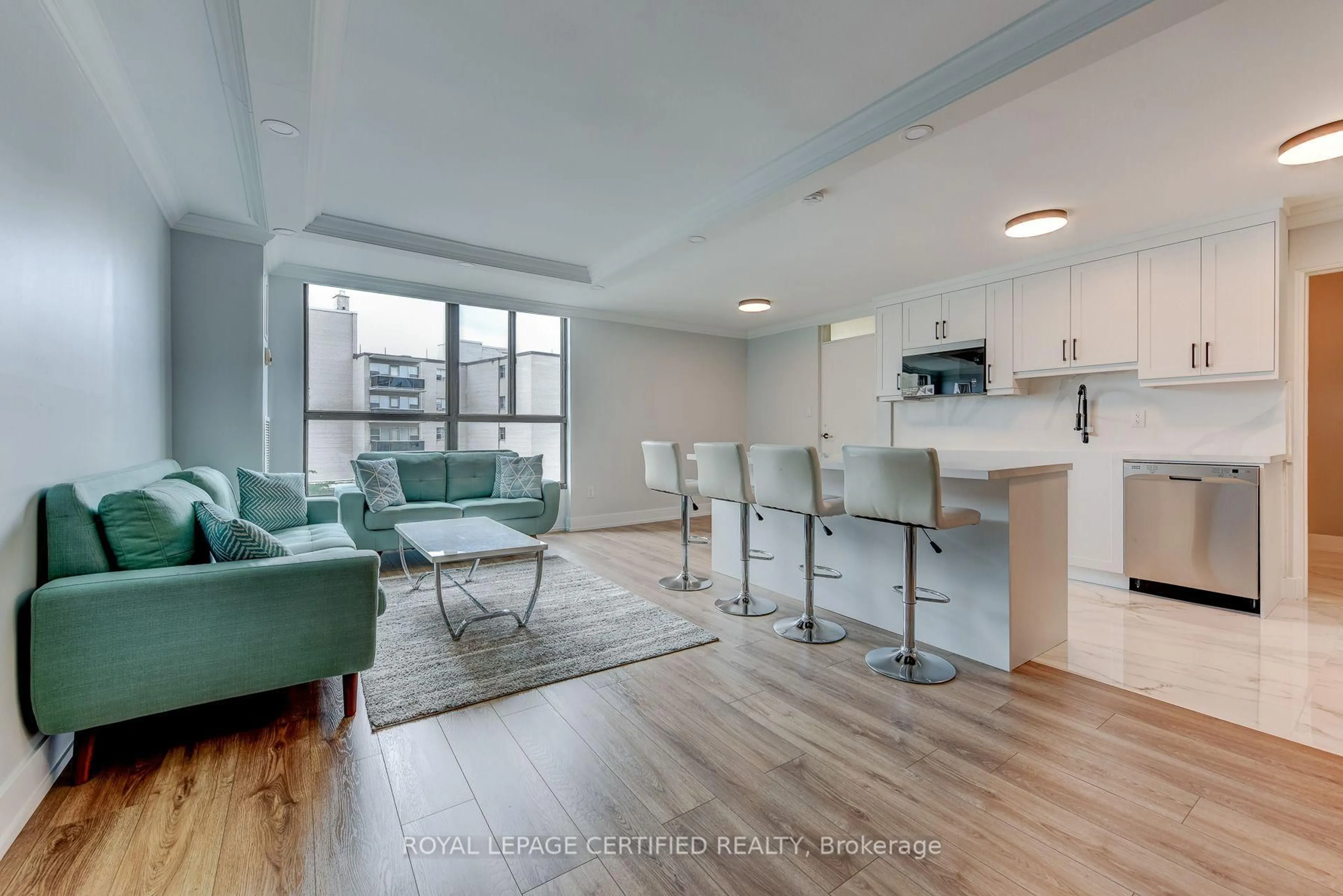 Open concept kitchen, unknown for 3170 Kirwin Ave #301, Mississauga Ontario L5A 3R1
