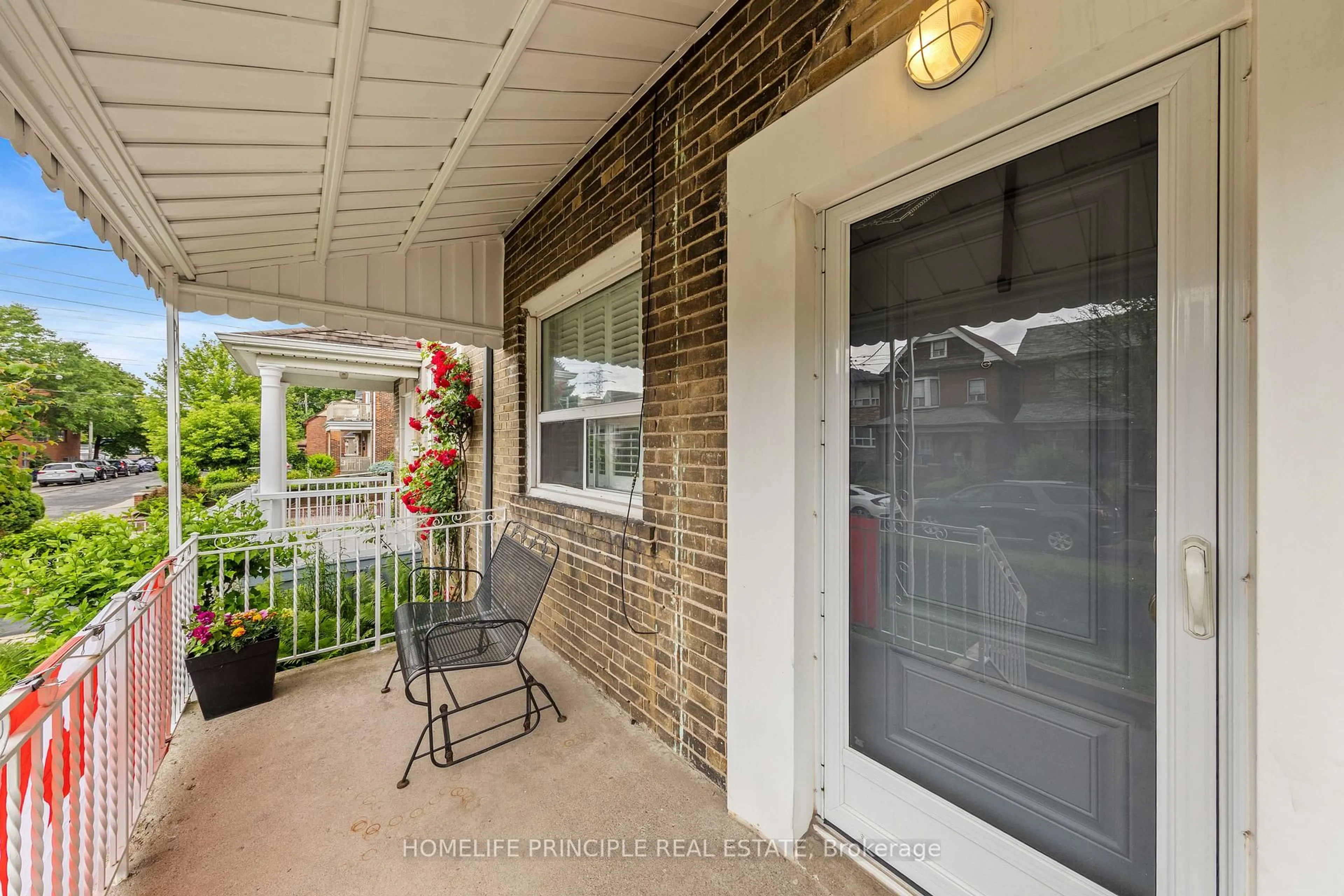 Patio, street for 420 Salem Ave, Toronto Ontario M6H 3E1