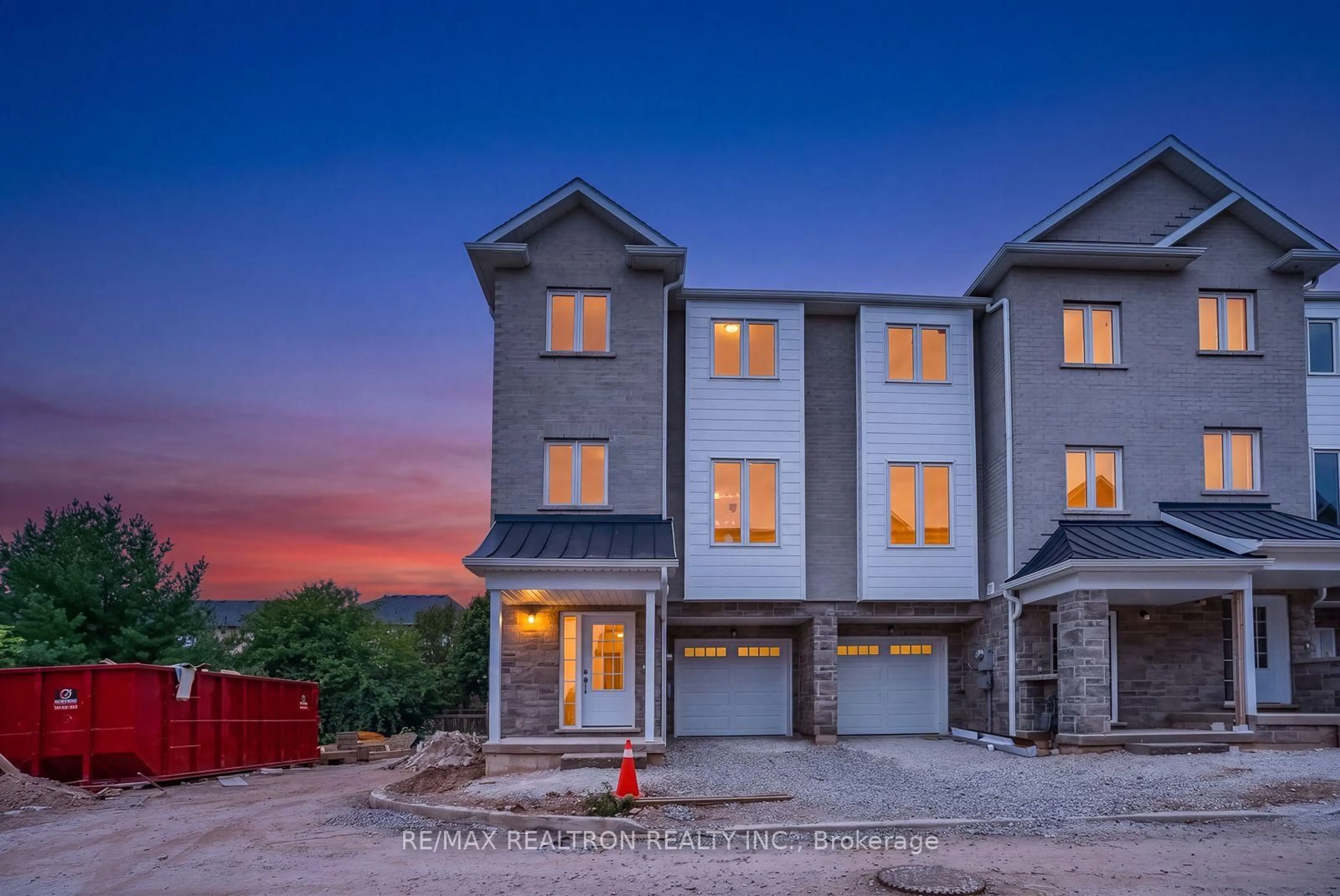Unknown for 5261 Heeks Common, Burlington Ontario L7L 7B6