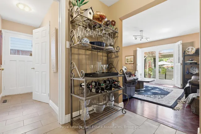 2580 Homelands Dr, Mississauga 5