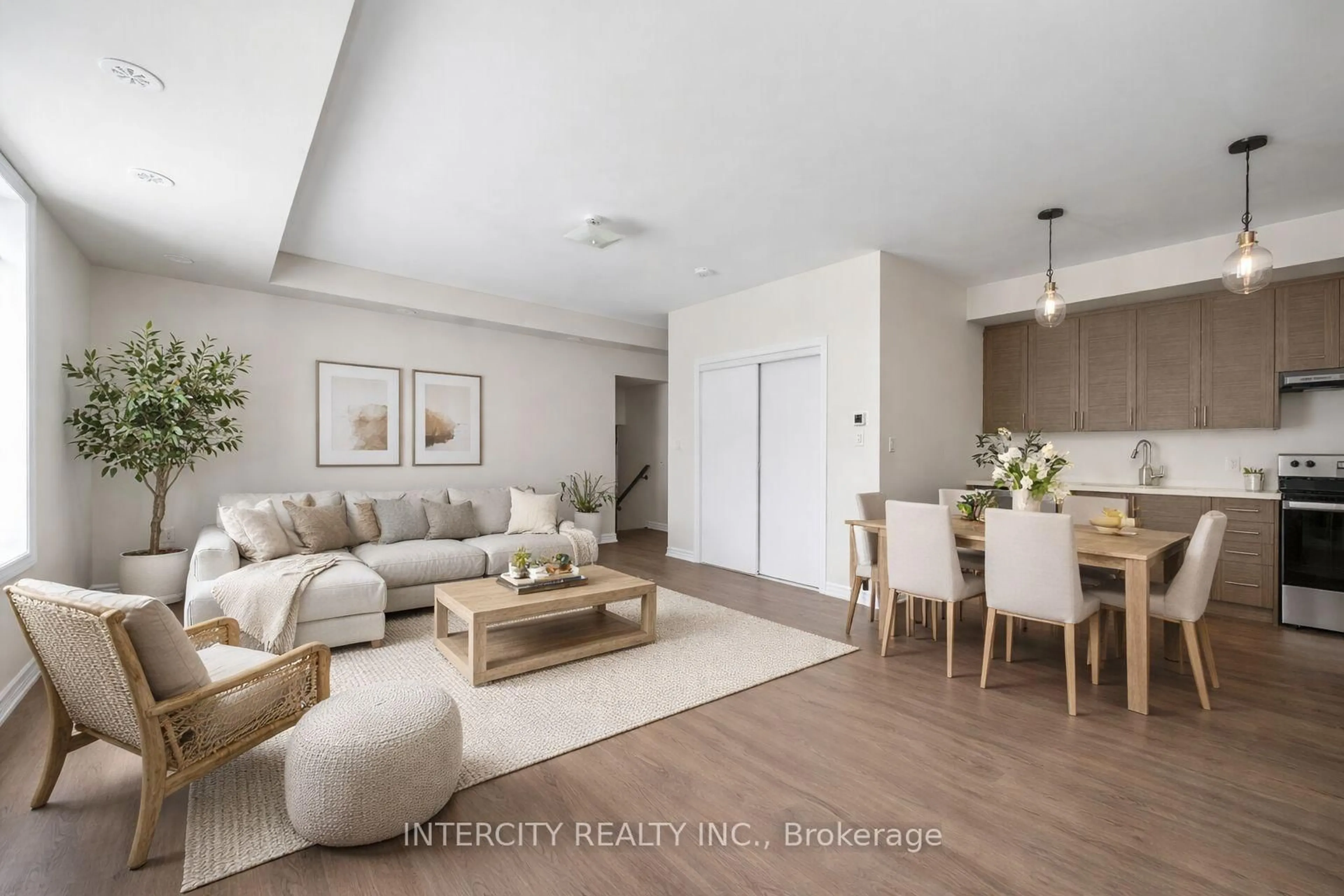 Living room with furniture, unknown for 14 Savvy Lane, Caledon Ontario L7C 1Z9