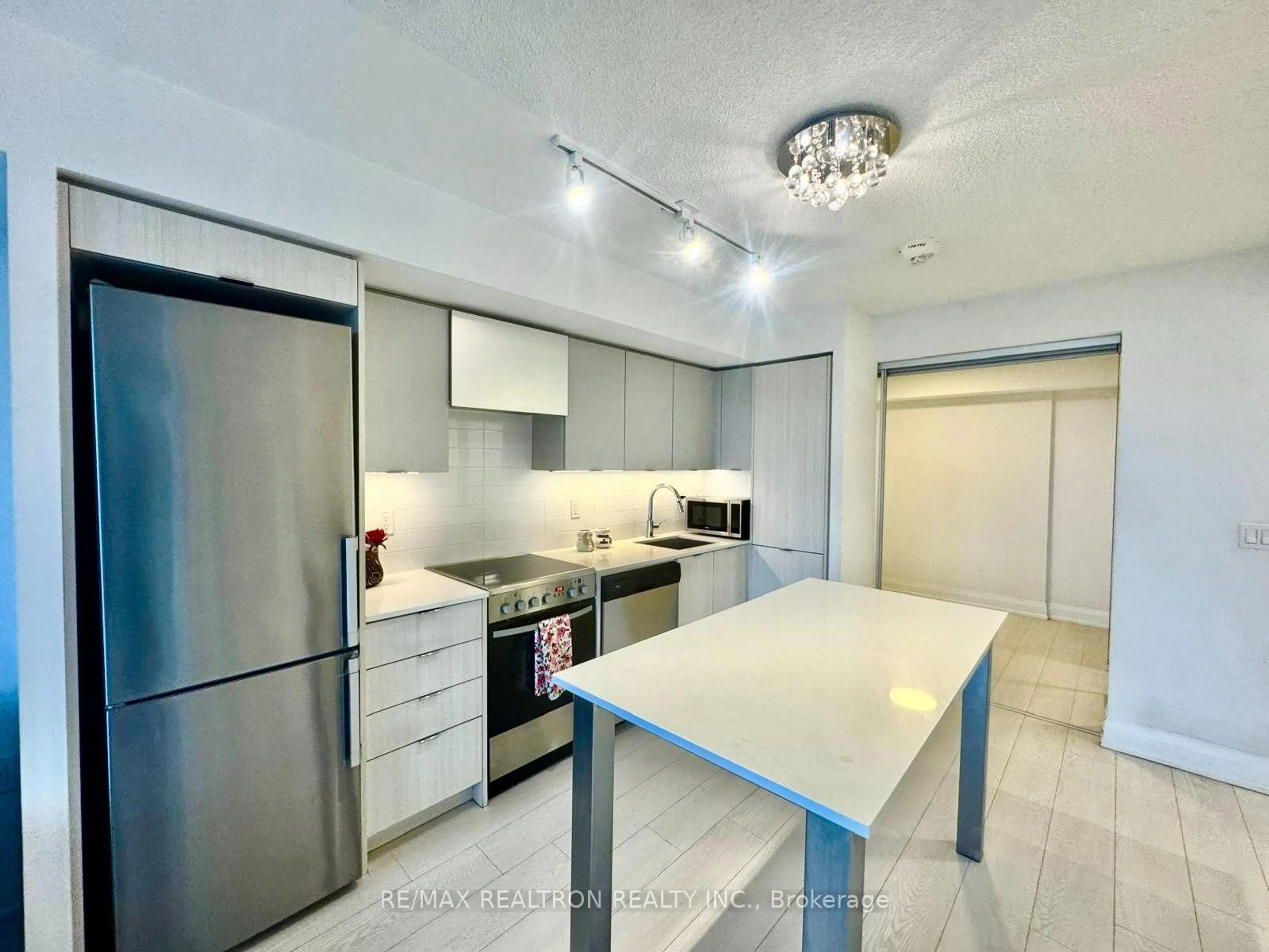 Unknown for 30 Gibbs Rd #1310, Toronto Ontario M9B 0E4