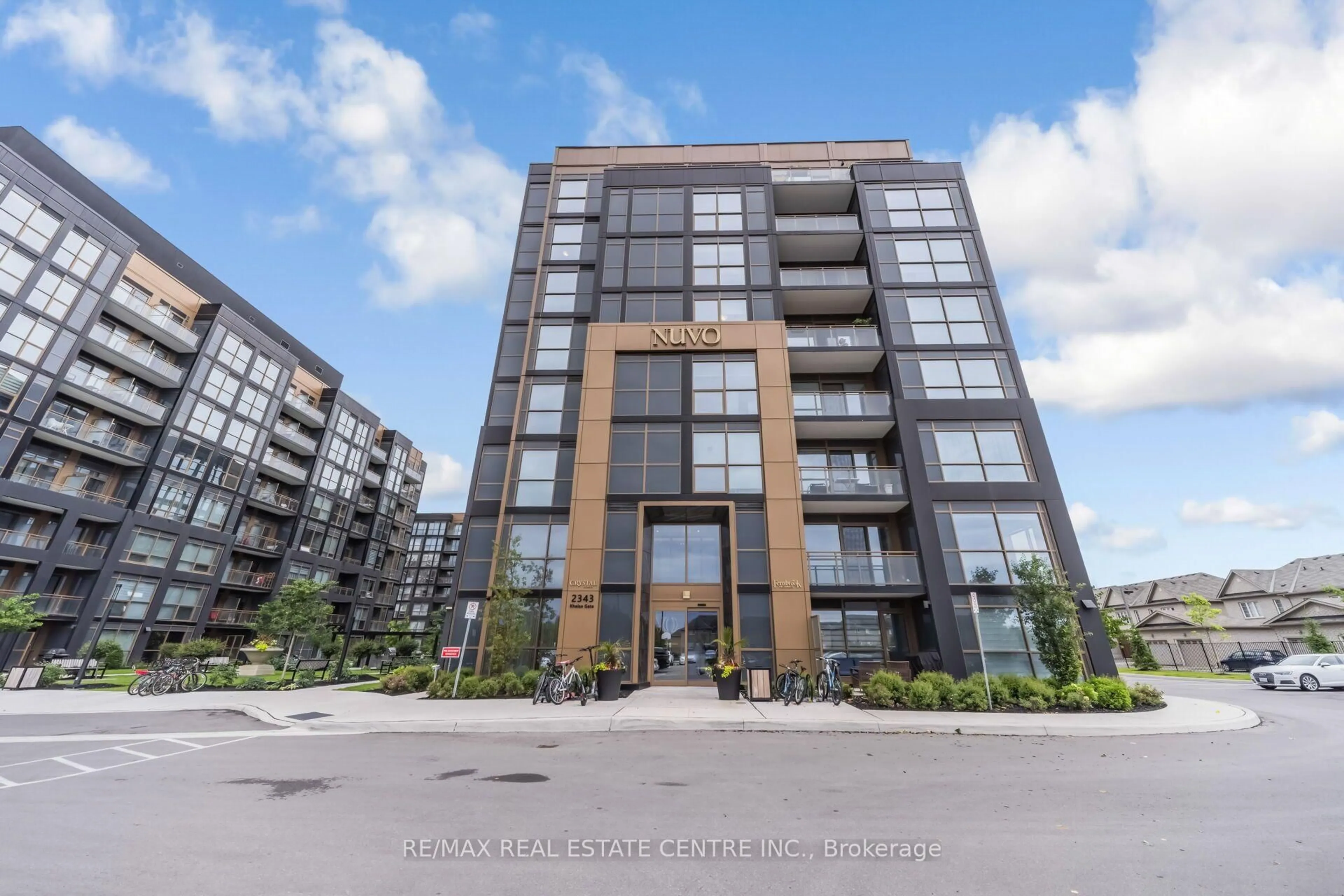 A pic from outside/outdoor area/front of a property/back of a property/a pic from drone, unknown for 2343 Khalsa Gate #611, Oakville Ontario L6M 5R6
