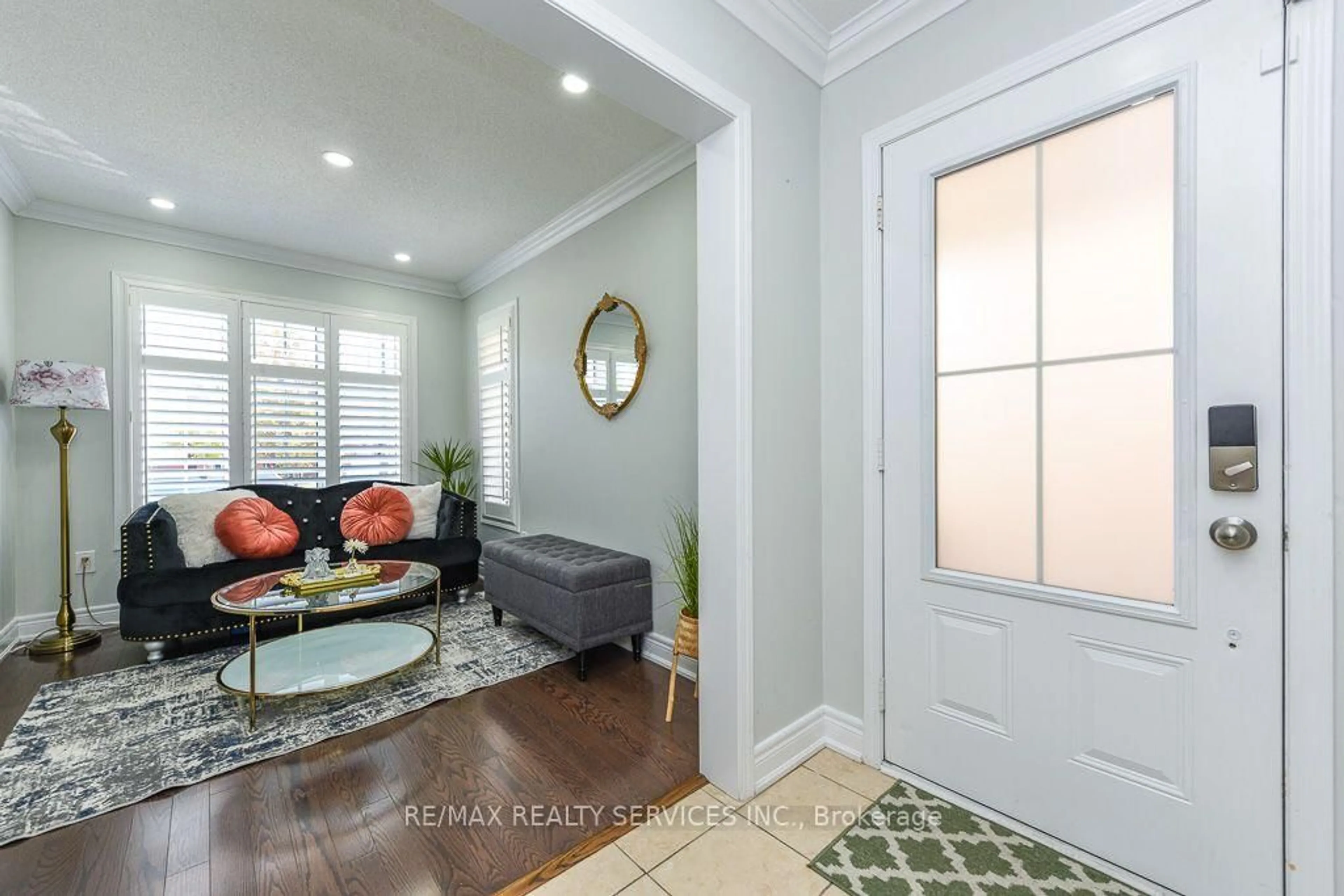 Indoor entryway for 22 ROBERT PARKINSON Dr, Brampton Ontario L7A 0Y3